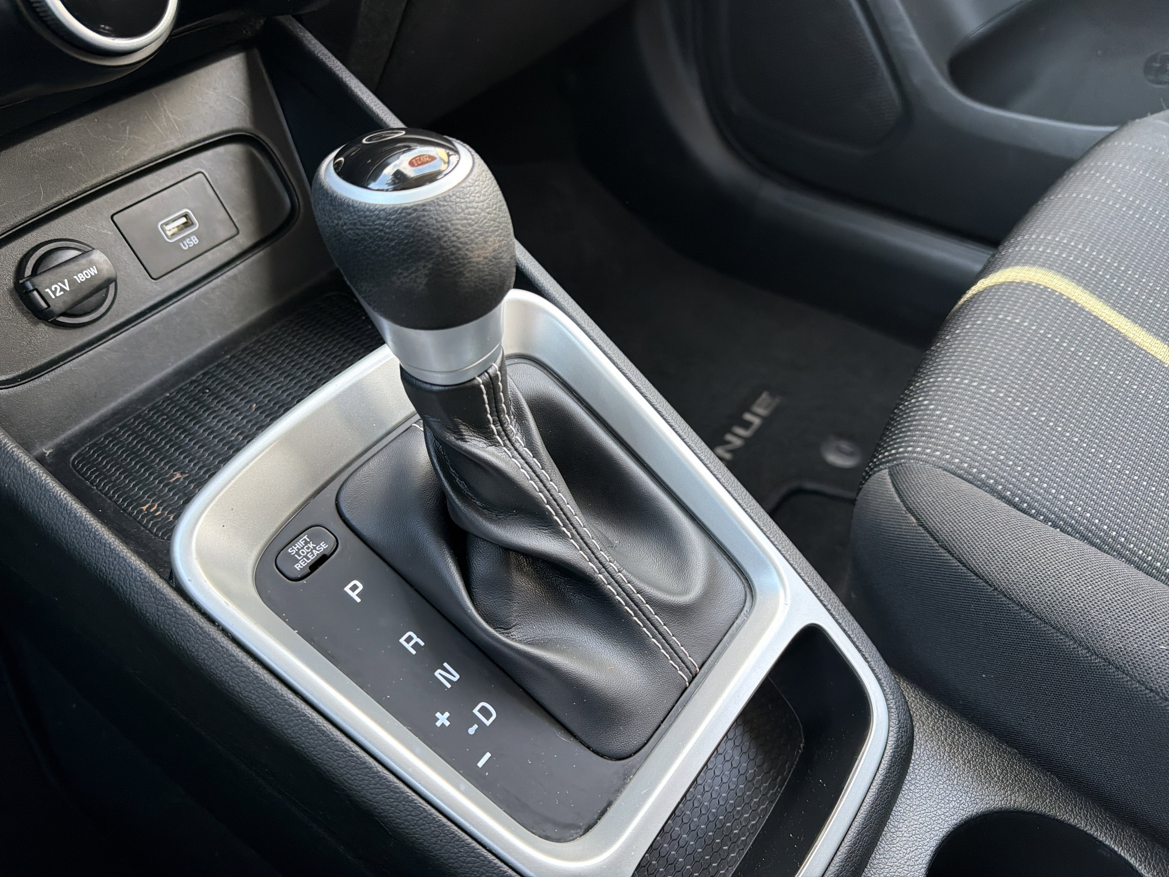 2021 Hyundai Venue SE