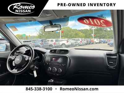 2016 Kia Soul Base