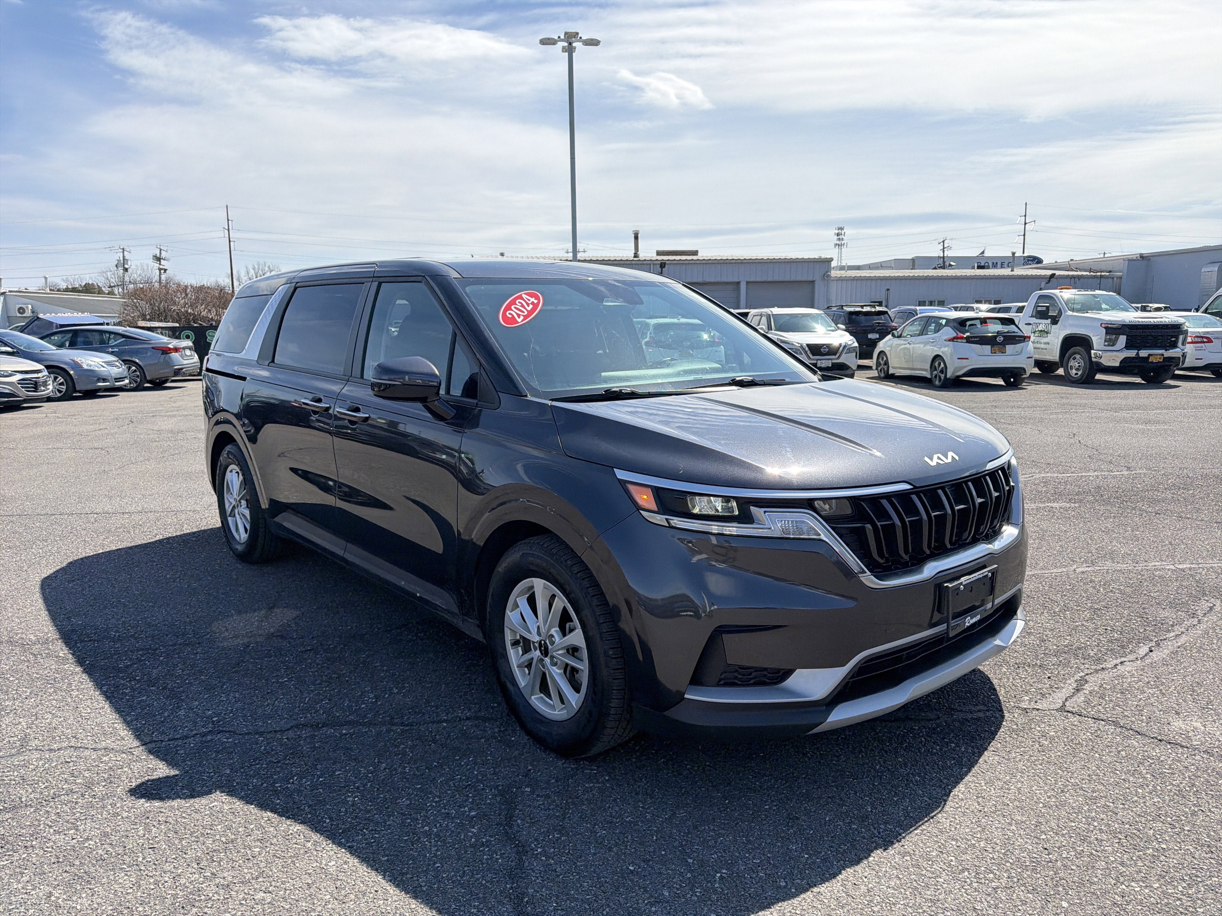 2024 Kia Carnival LX