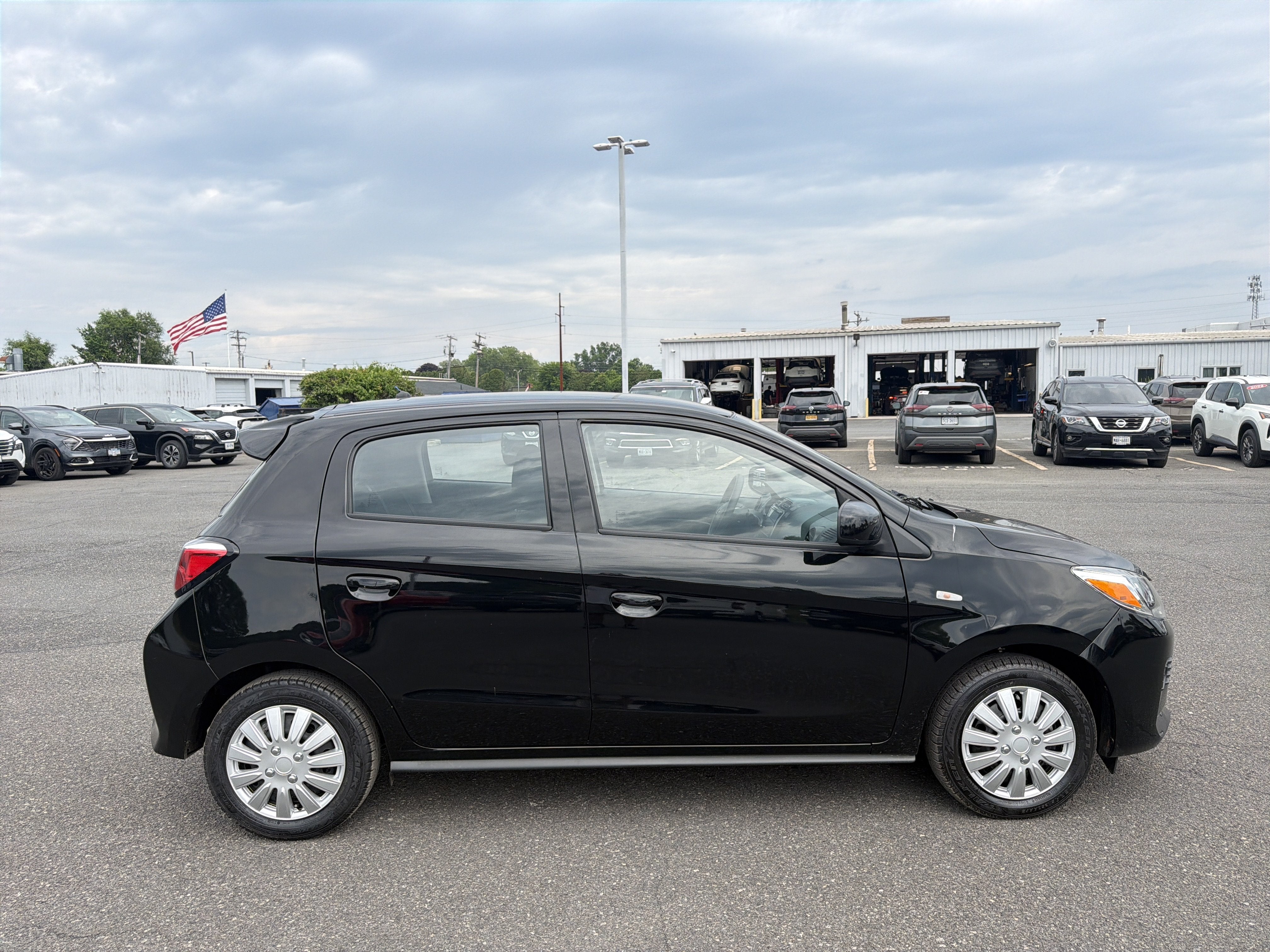 2024 Mitsubishi Mirage ES