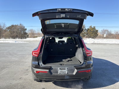 2021 Volvo XC40 R-Design
