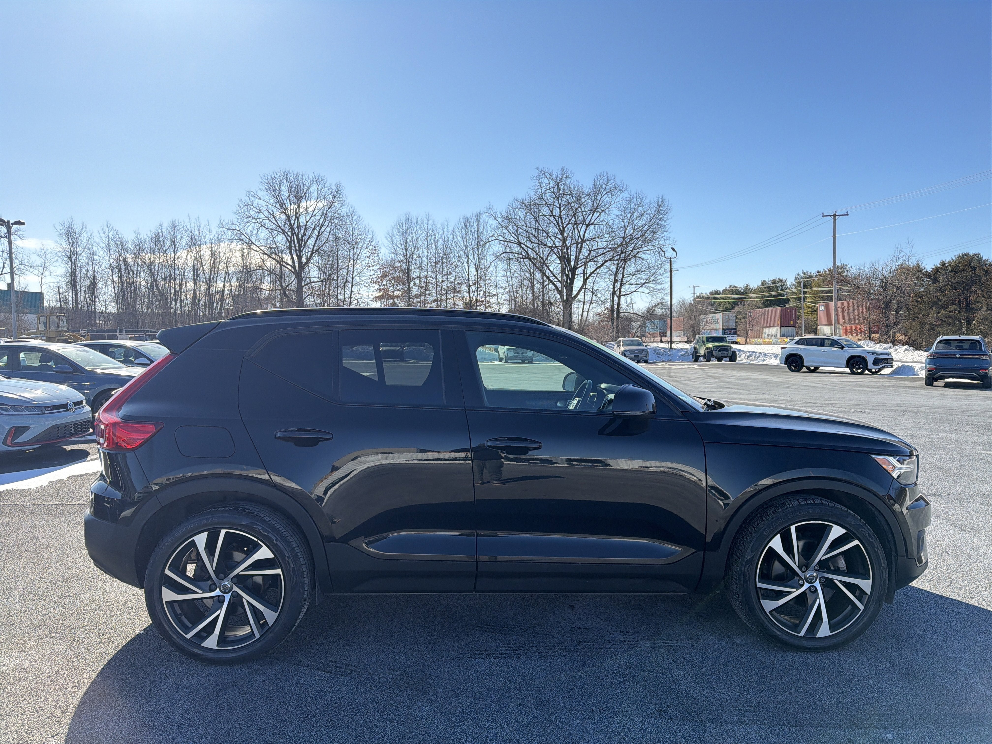 2021 Volvo XC40 R-Design
