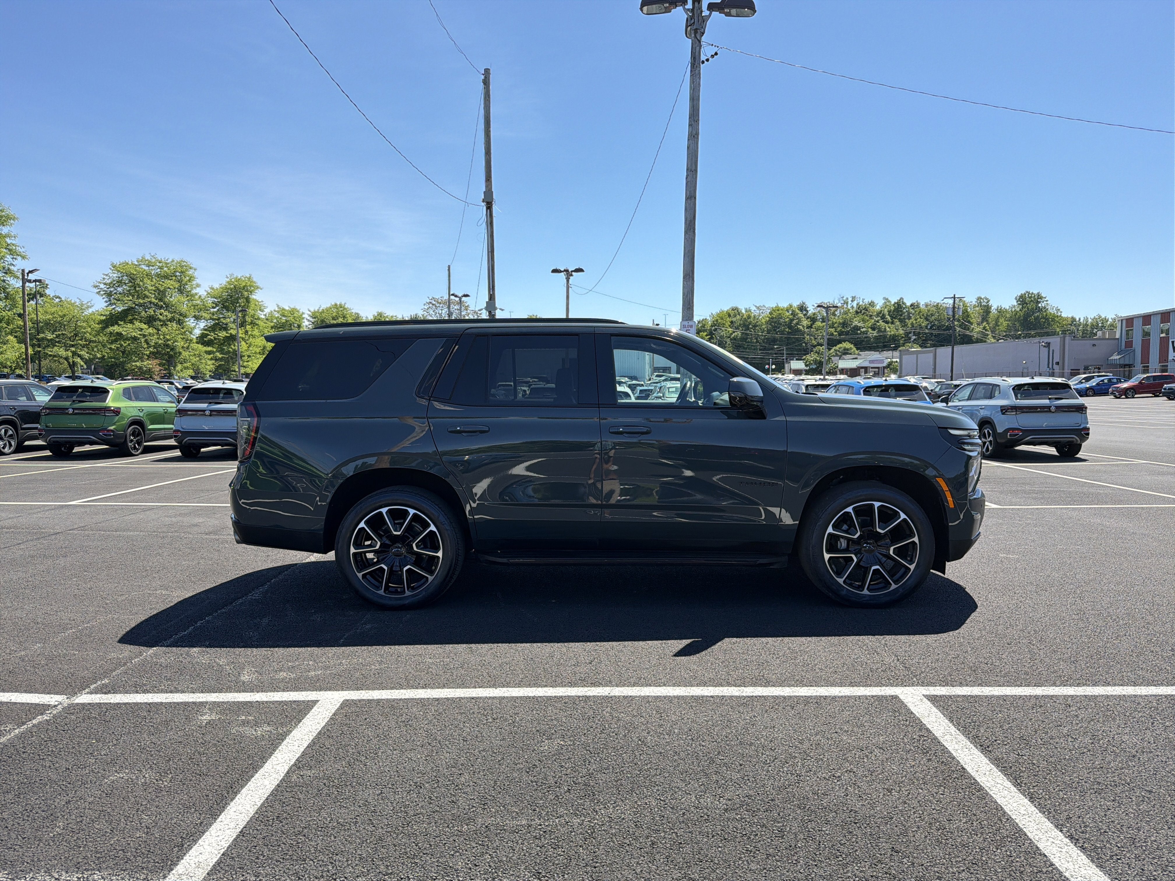 2025 Chevrolet Tahoe RST