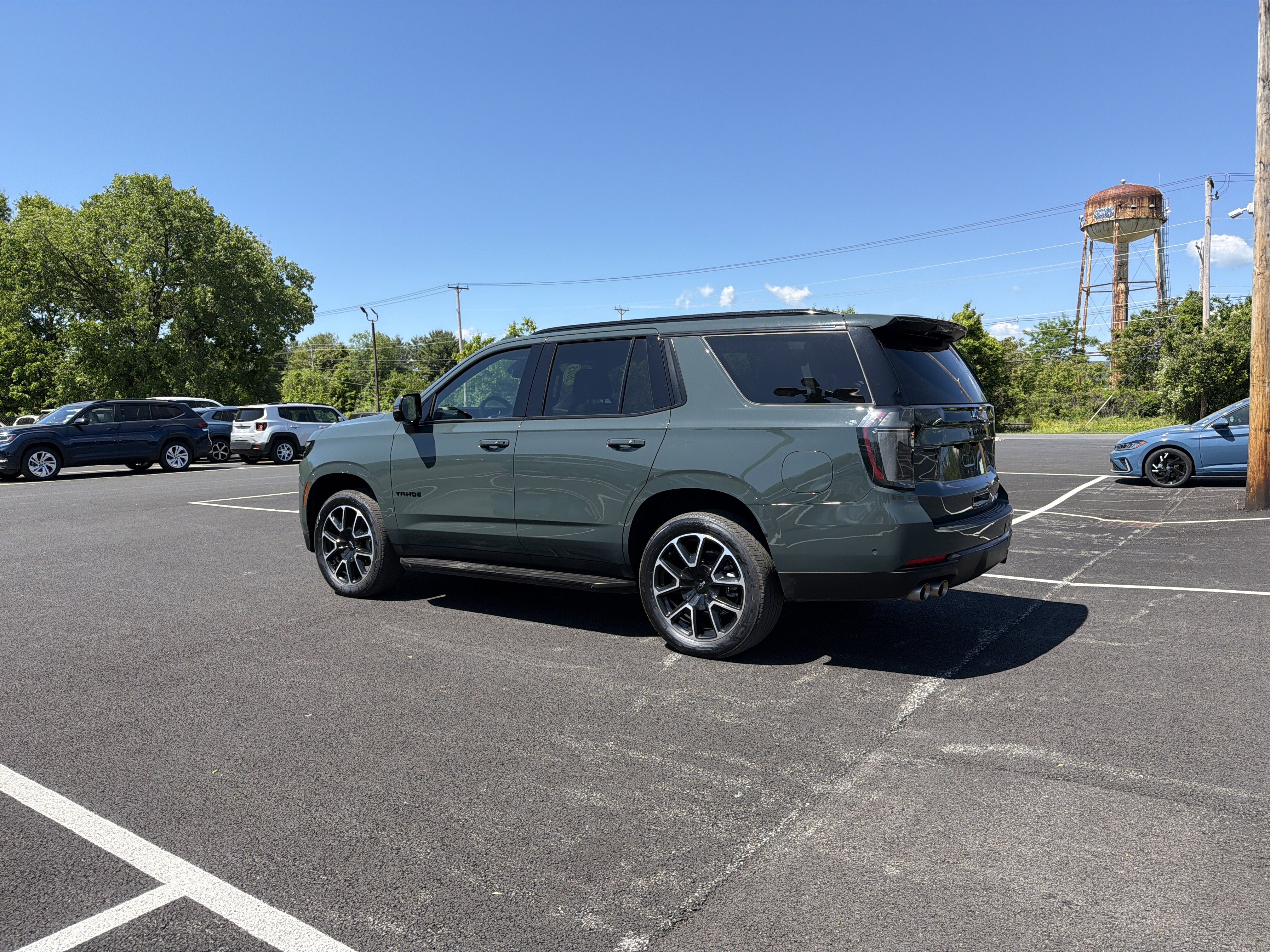 2025 Chevrolet Tahoe RST
