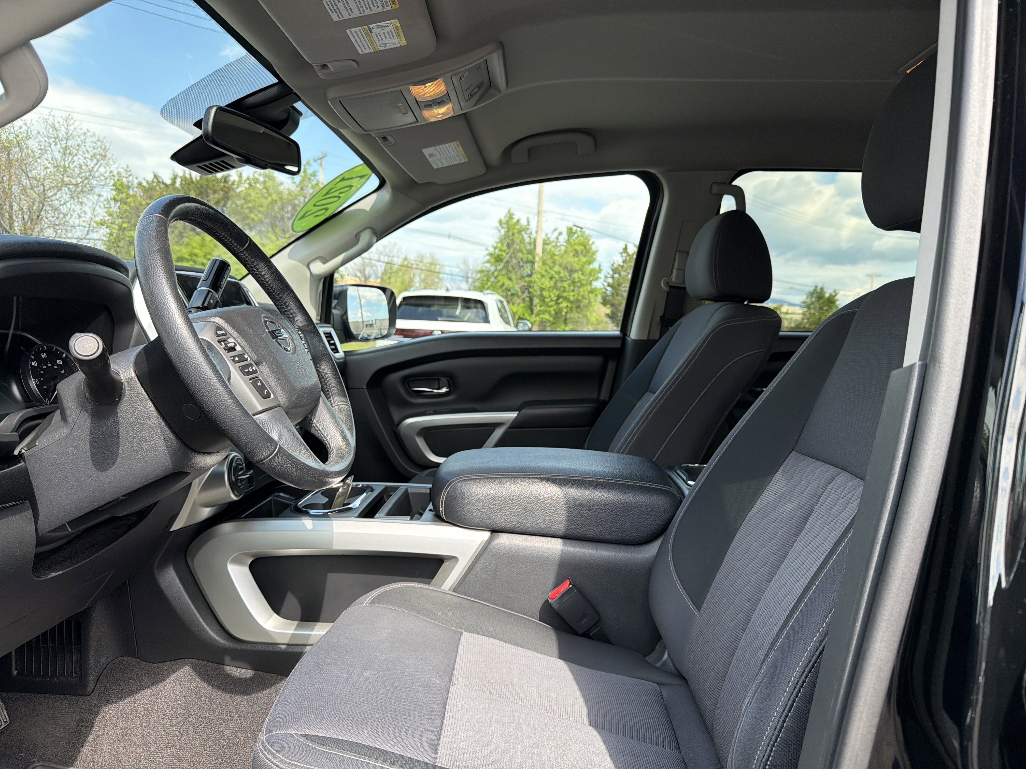 2021 Nissan Titan SV