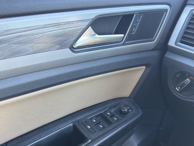 2020 Volkswagen Atlas Cross Sport 2.0T SE w/Technology 4Motion