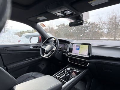 2024 Volkswagen Atlas Cross Sport 2.0T SEL R-Line