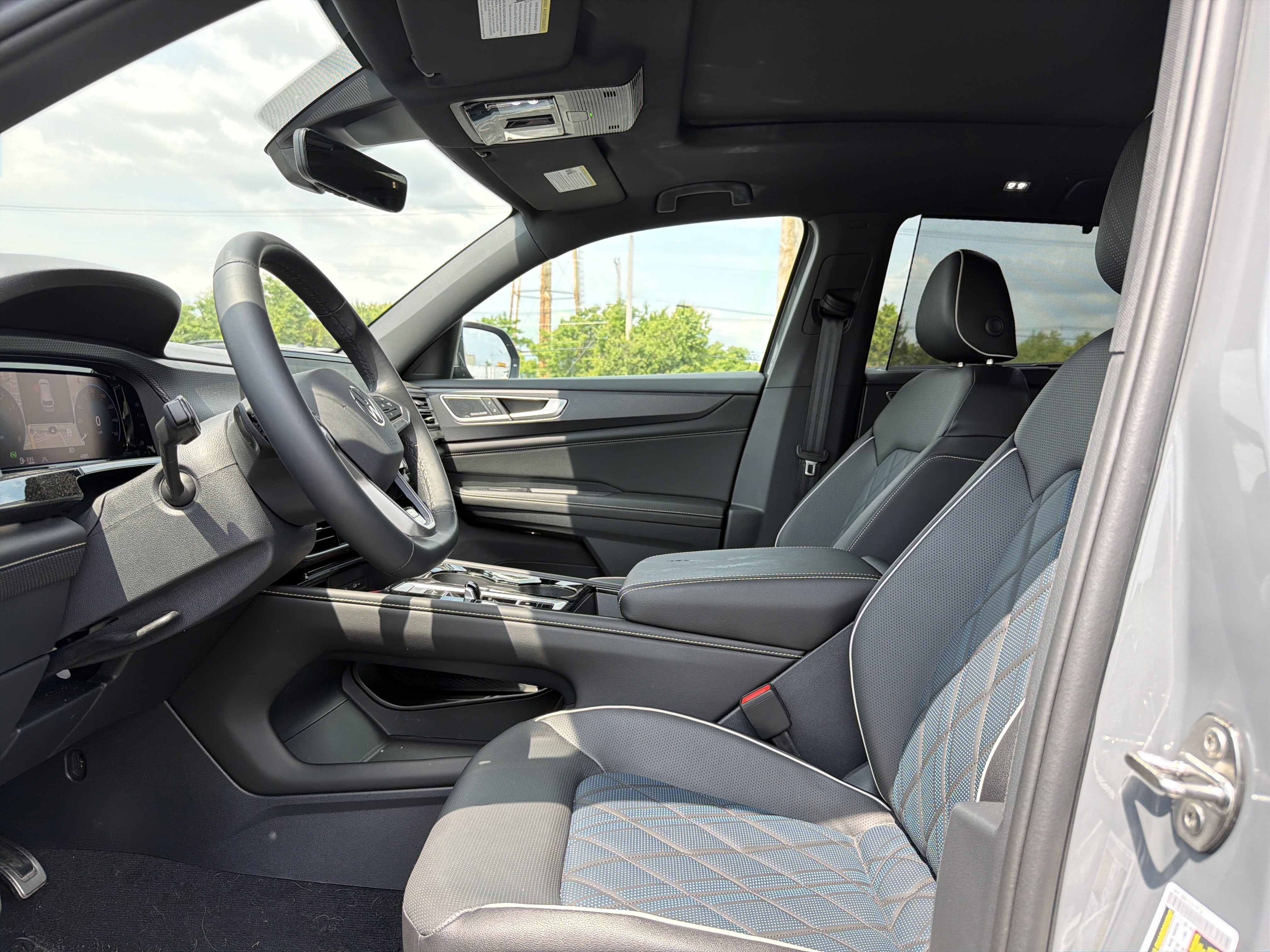 2026 Volkswagen Atlas Cross Sport 2.0T SEL Premium R-Line