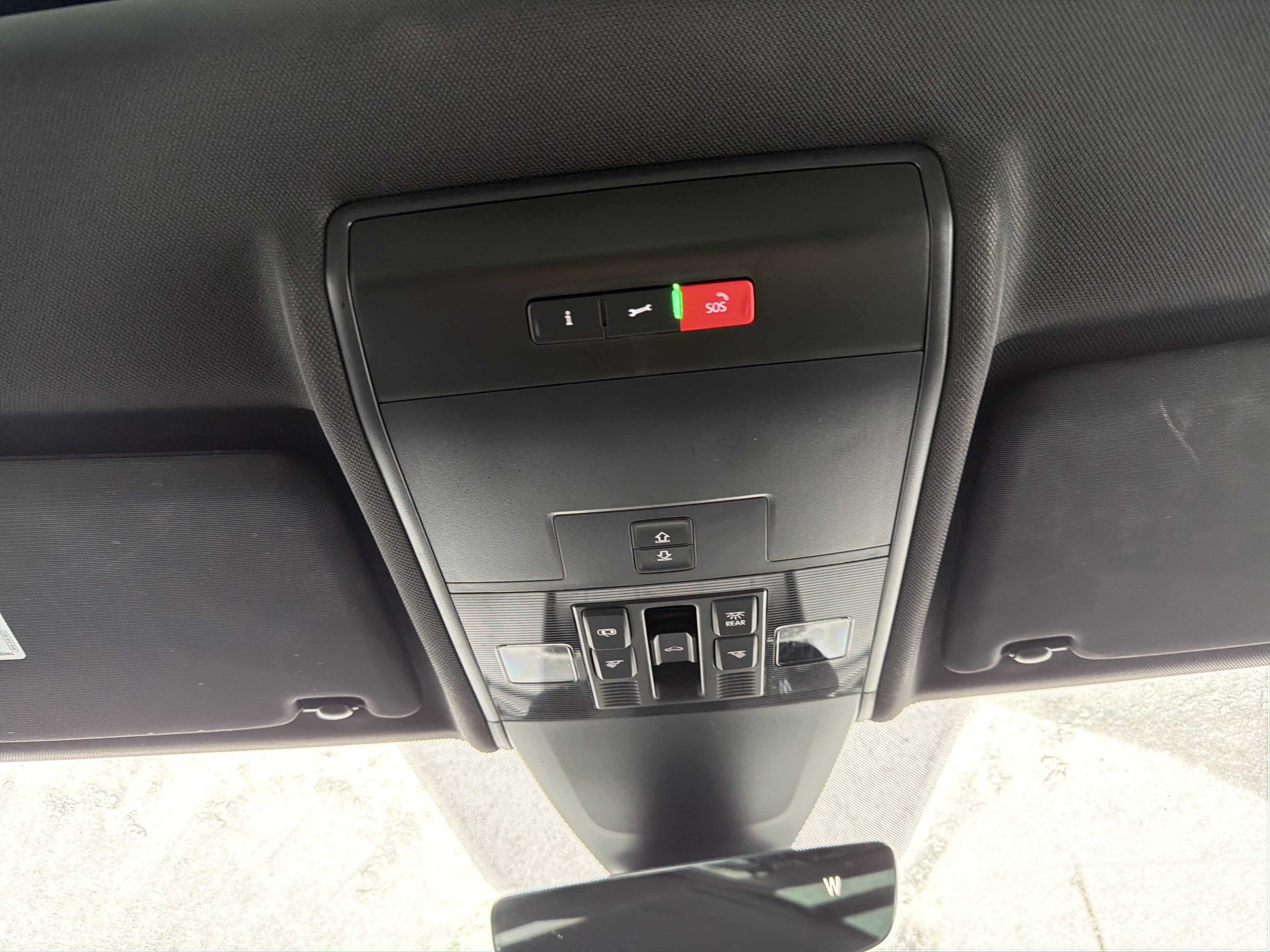 2021 Volkswagen Atlas Cross Sport 3.6L V6 SEL Premium R-Line