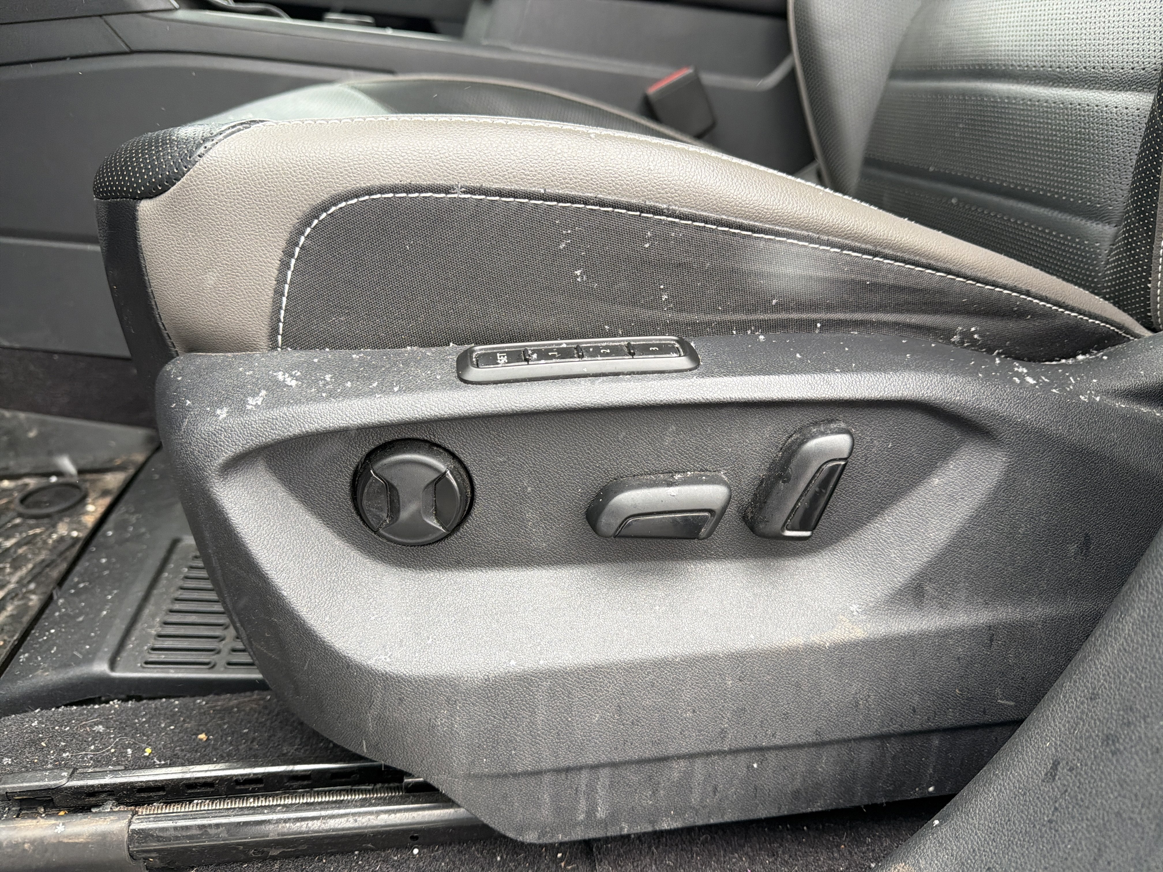 2021 Volkswagen Atlas Cross Sport 3.6L V6 SEL Premium R-Line