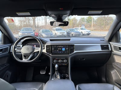 2022 Volkswagen Atlas Cross Sport 3.6L V6 SEL Premium R-Line
