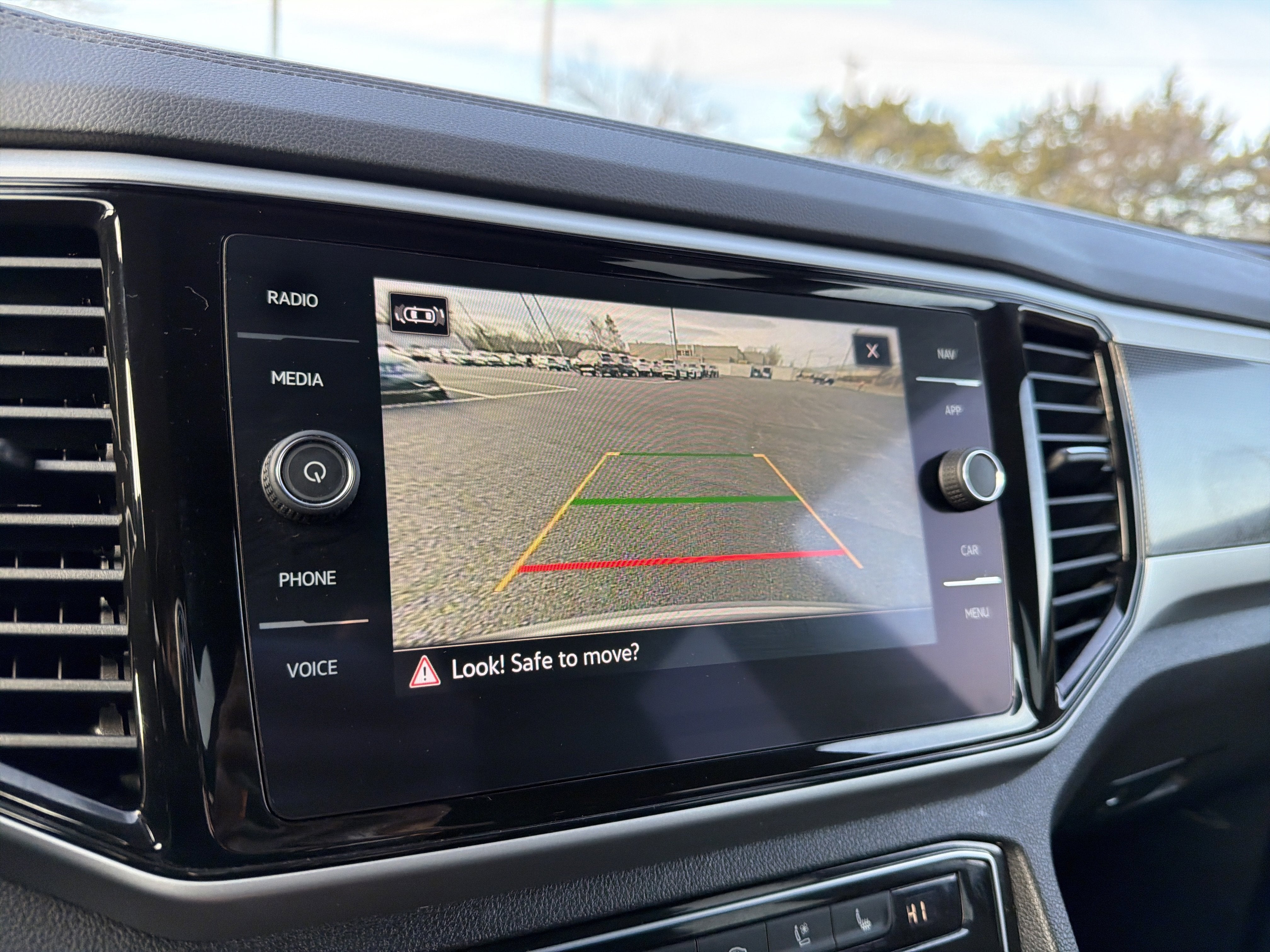 2022 Volkswagen Atlas Cross Sport 3.6L V6 SEL Premium R-Line