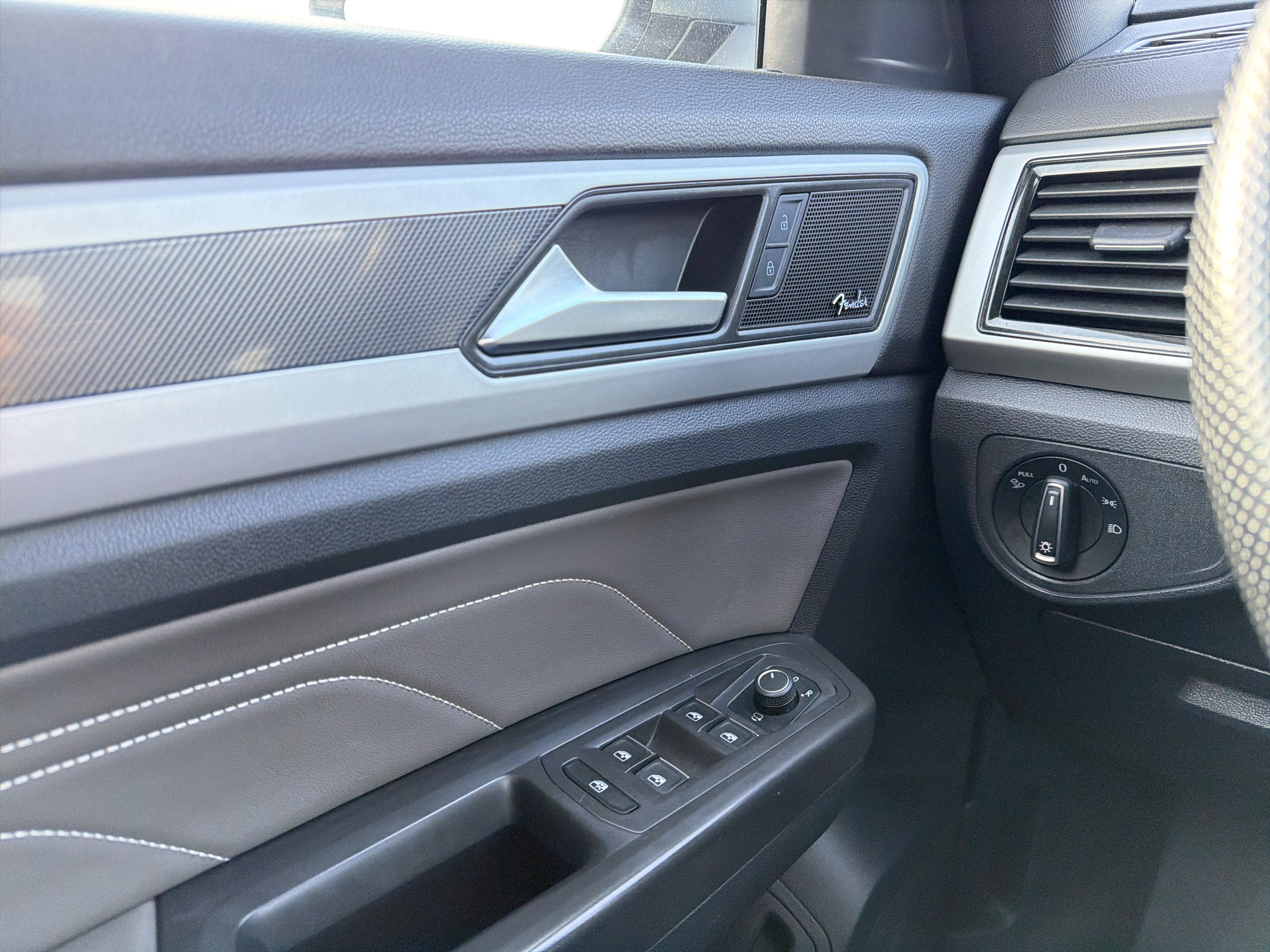 2022 Volkswagen Atlas Cross Sport 3.6L V6 SEL Premium R-Line