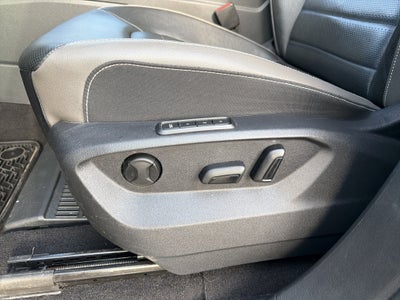 2022 Volkswagen Atlas Cross Sport 3.6L V6 SEL Premium R-Line