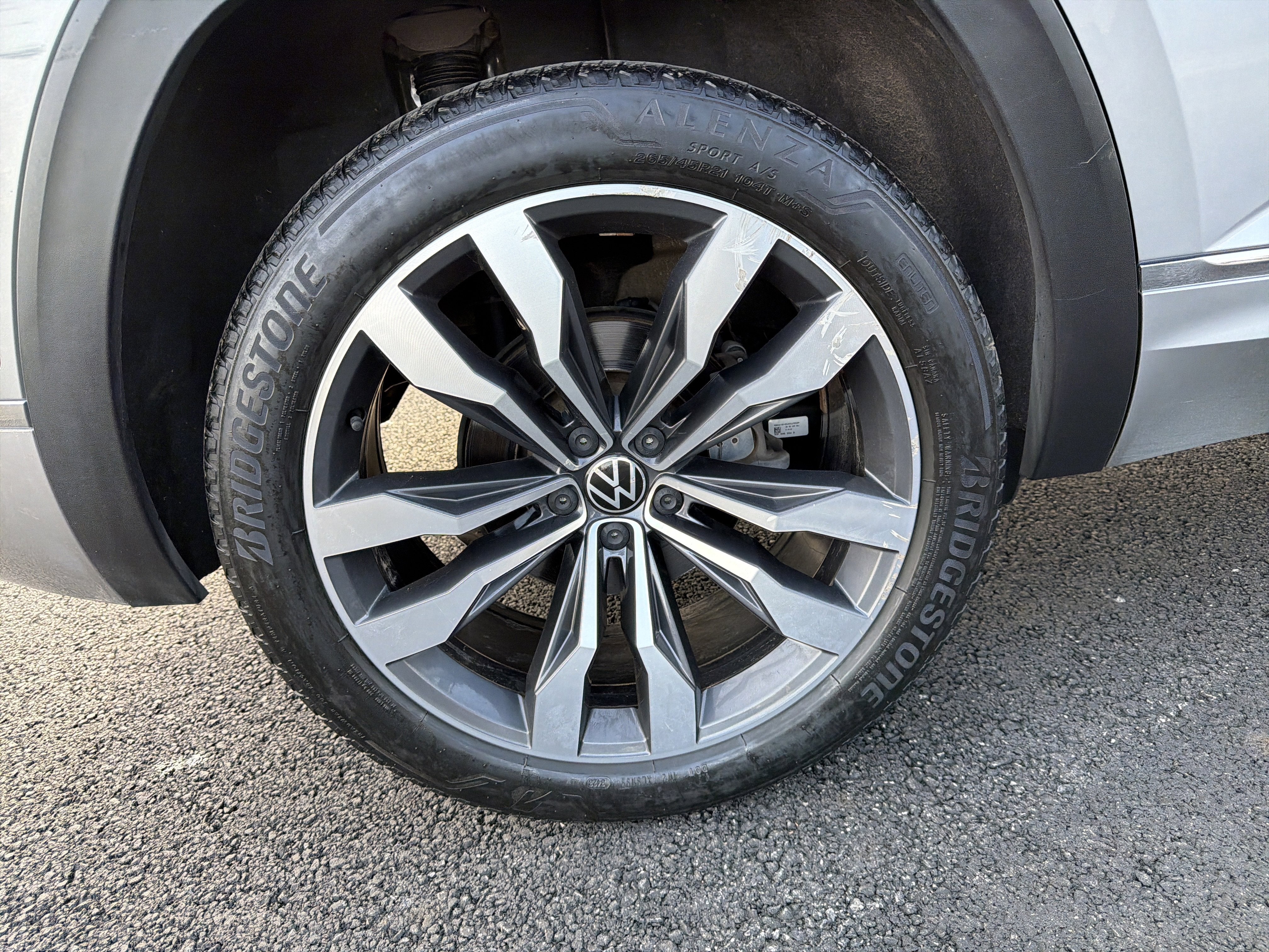 2022 Volkswagen Atlas Cross Sport 3.6L V6 SEL Premium R-Line
