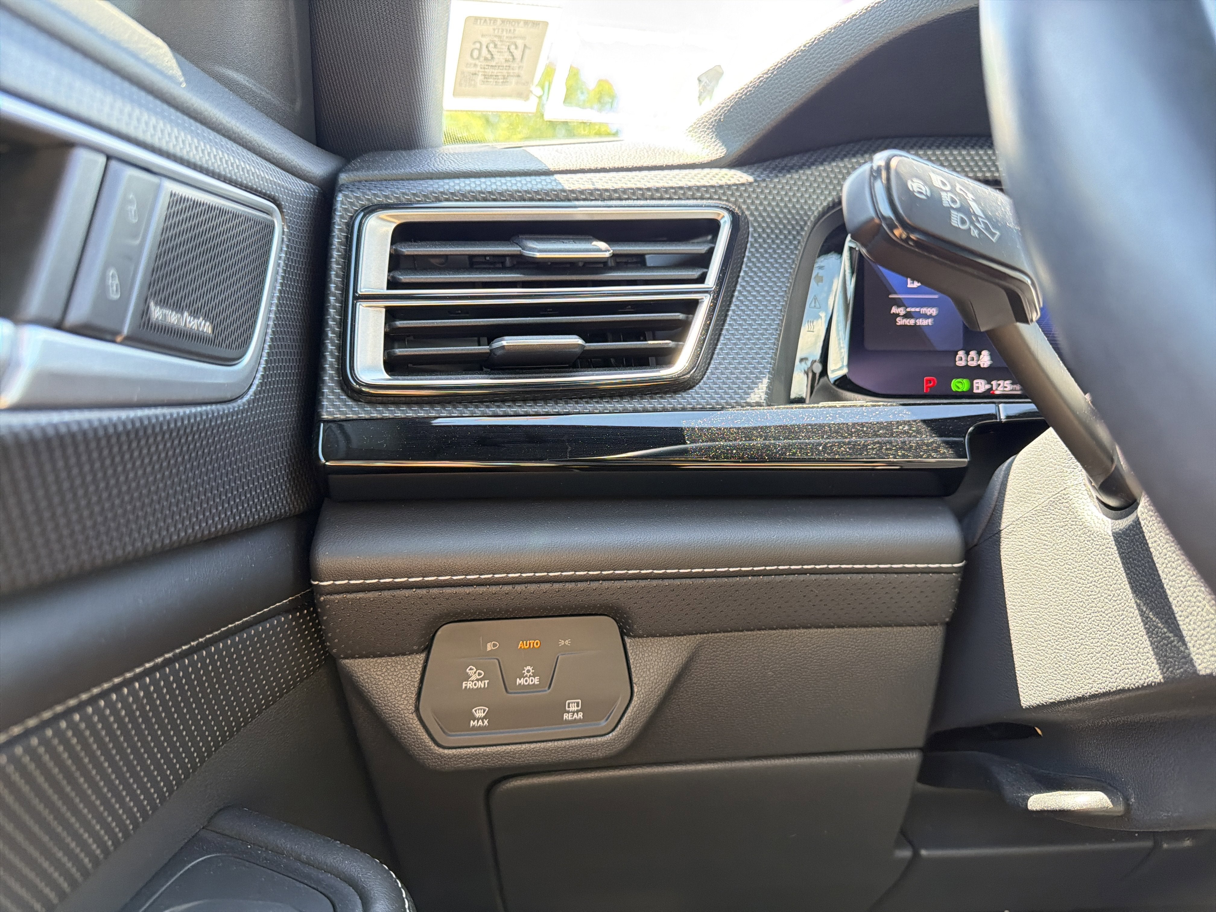 2024 Volkswagen Atlas Cross Sport 2.0T SEL Premium R-Line