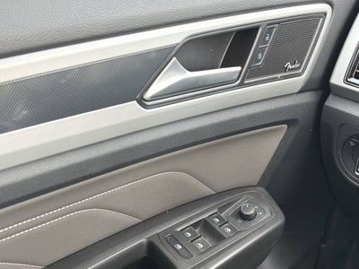 2023 Volkswagen Atlas 3.6L V6 SEL Premium R-Line