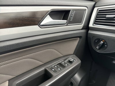 2023 Volkswagen Atlas 2.0T SE w/Technology