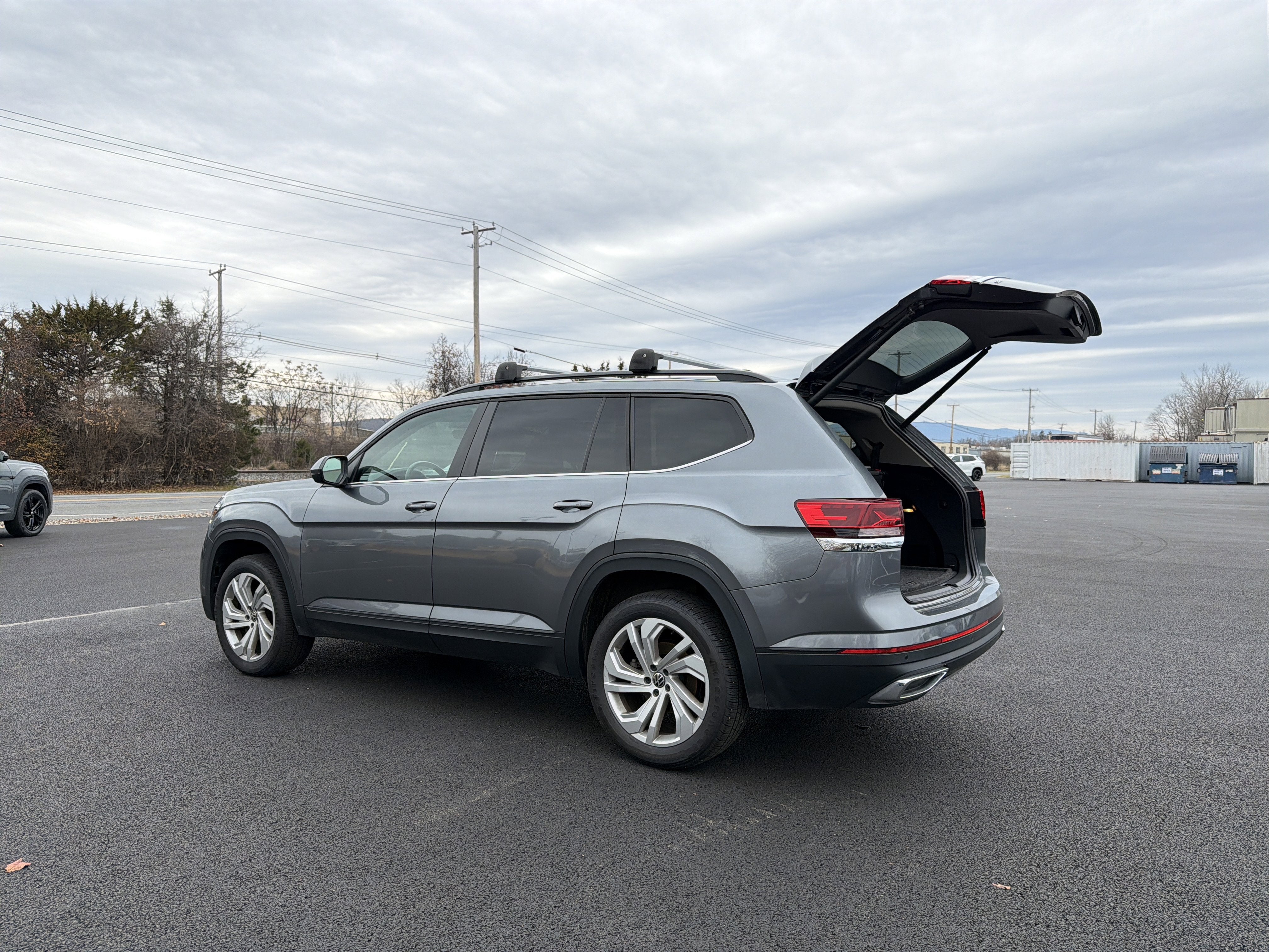 2023 Volkswagen Atlas 2.0T SE w/Technology