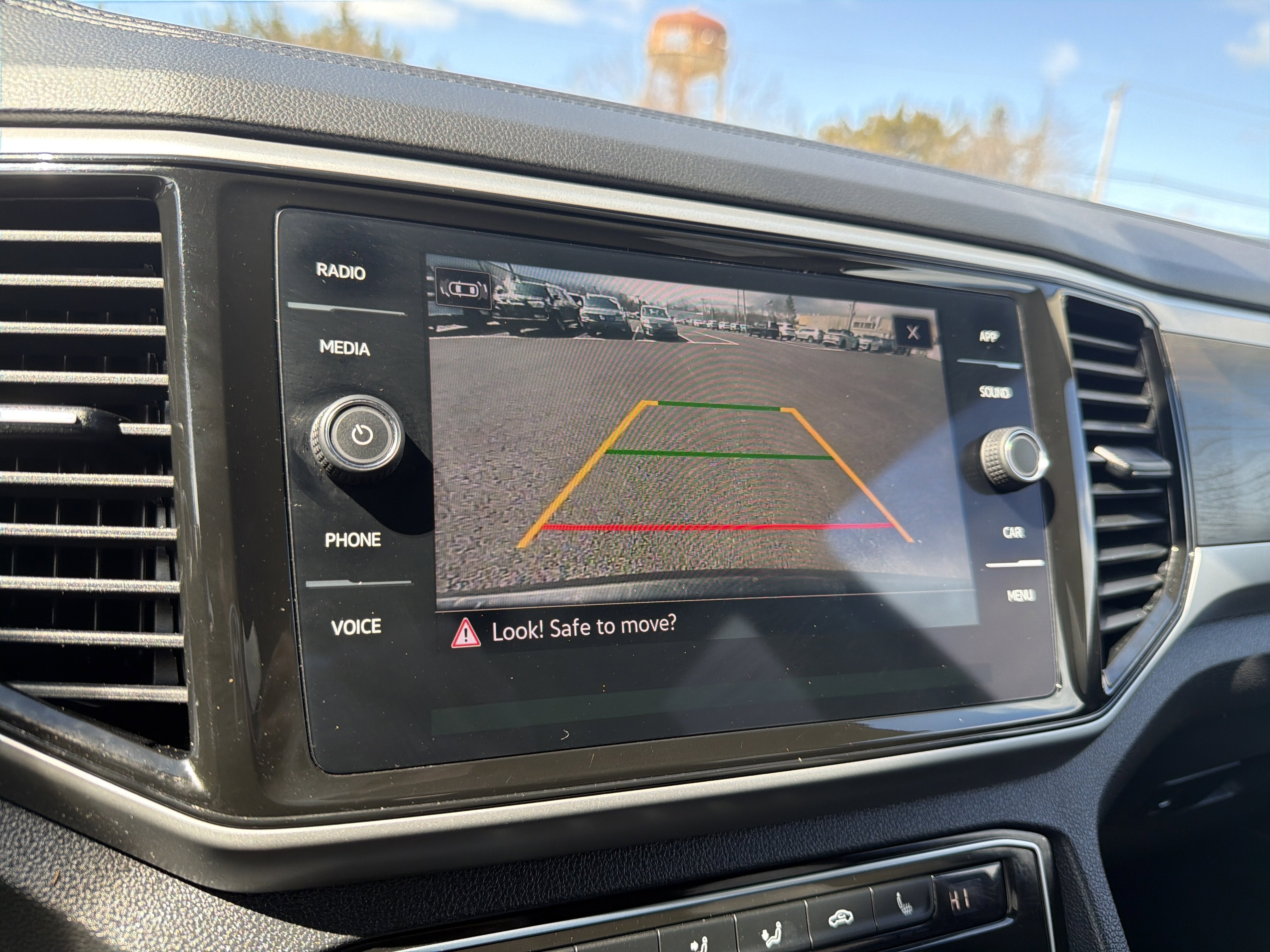 2023 Volkswagen Atlas 3.6L V6 SE w/Technology