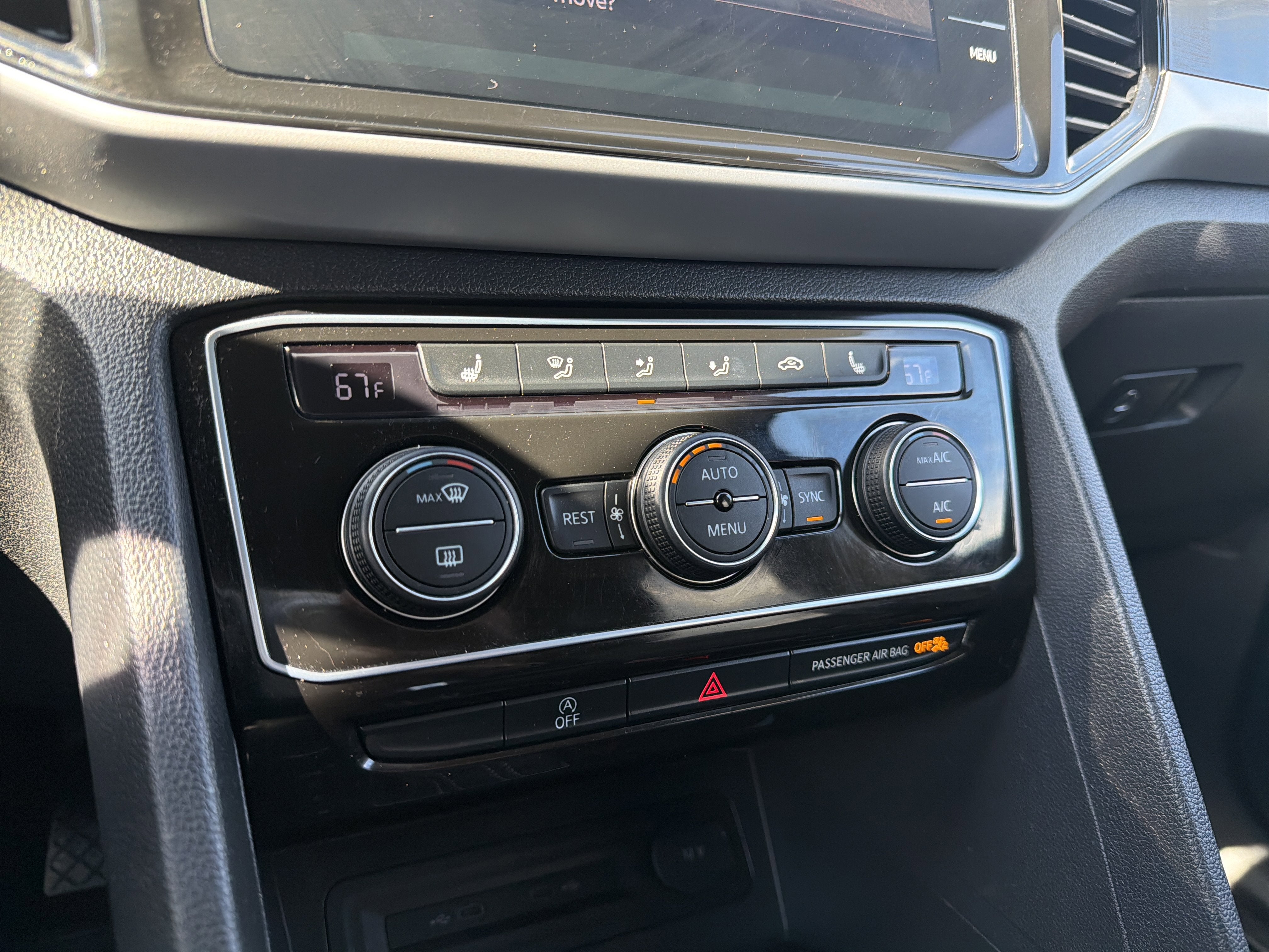 2023 Volkswagen Atlas 3.6L V6 SE w/Technology