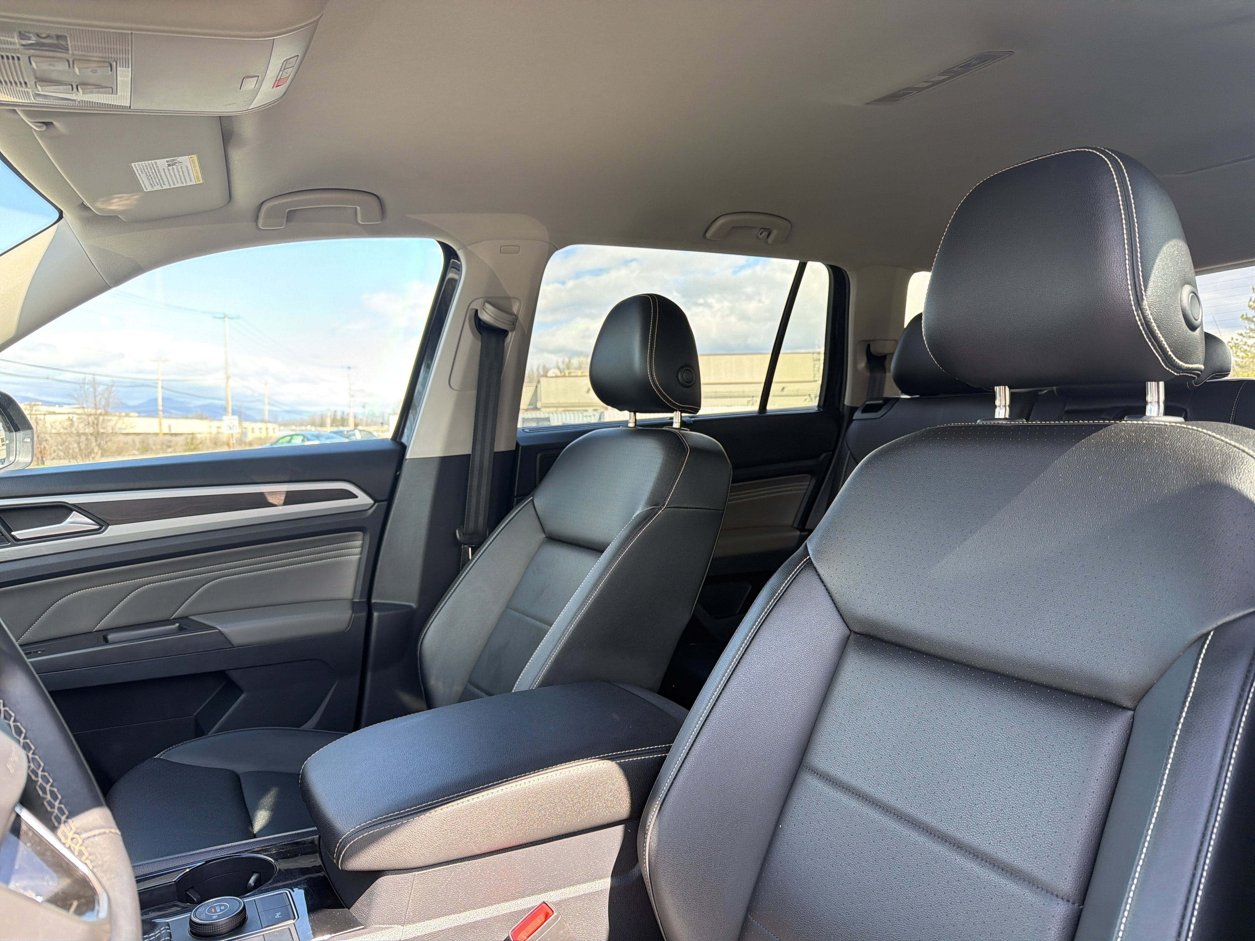 2023 Volkswagen Atlas 3.6L V6 SE w/Technology