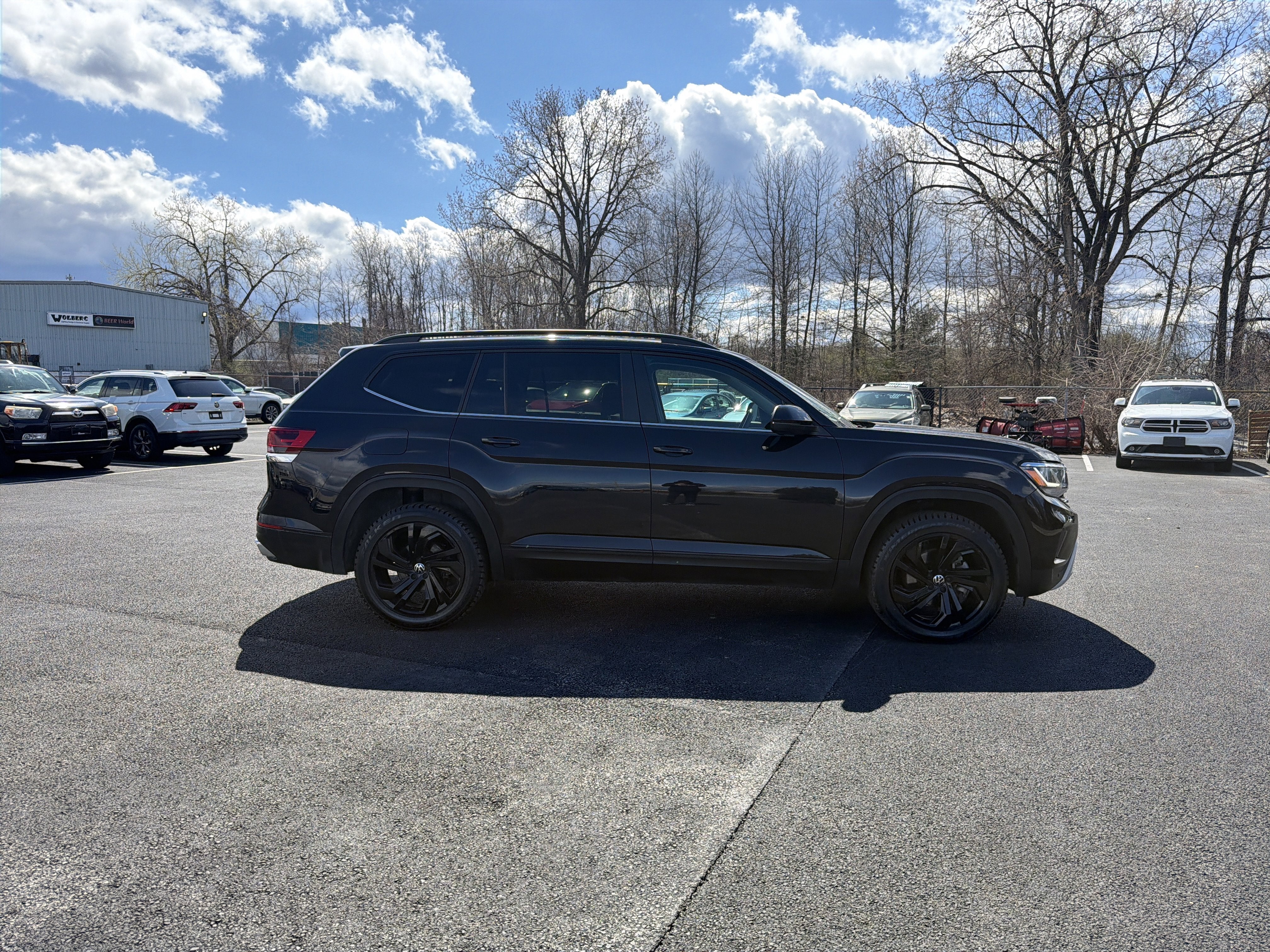 2023 Volkswagen Atlas 3.6L V6 SE w/Technology