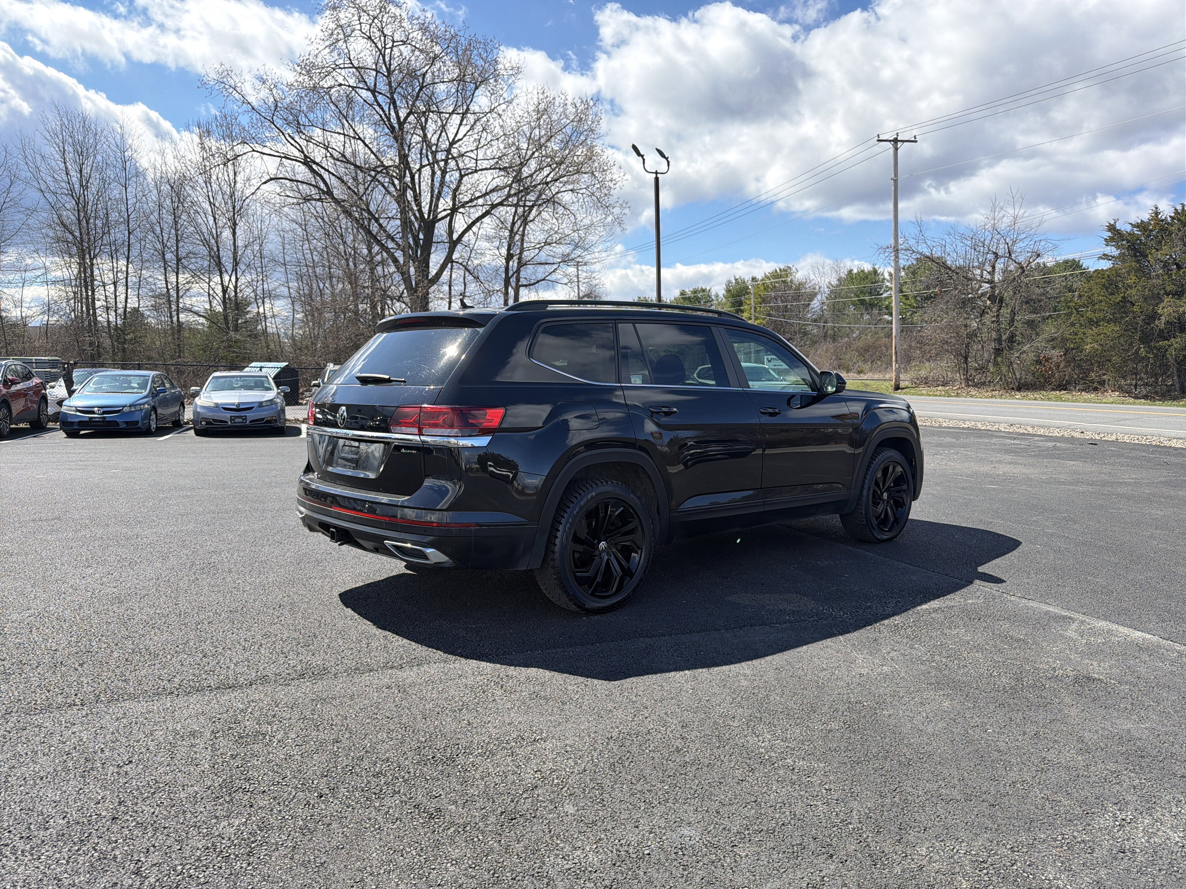 2023 Volkswagen Atlas 3.6L V6 SE w/Technology