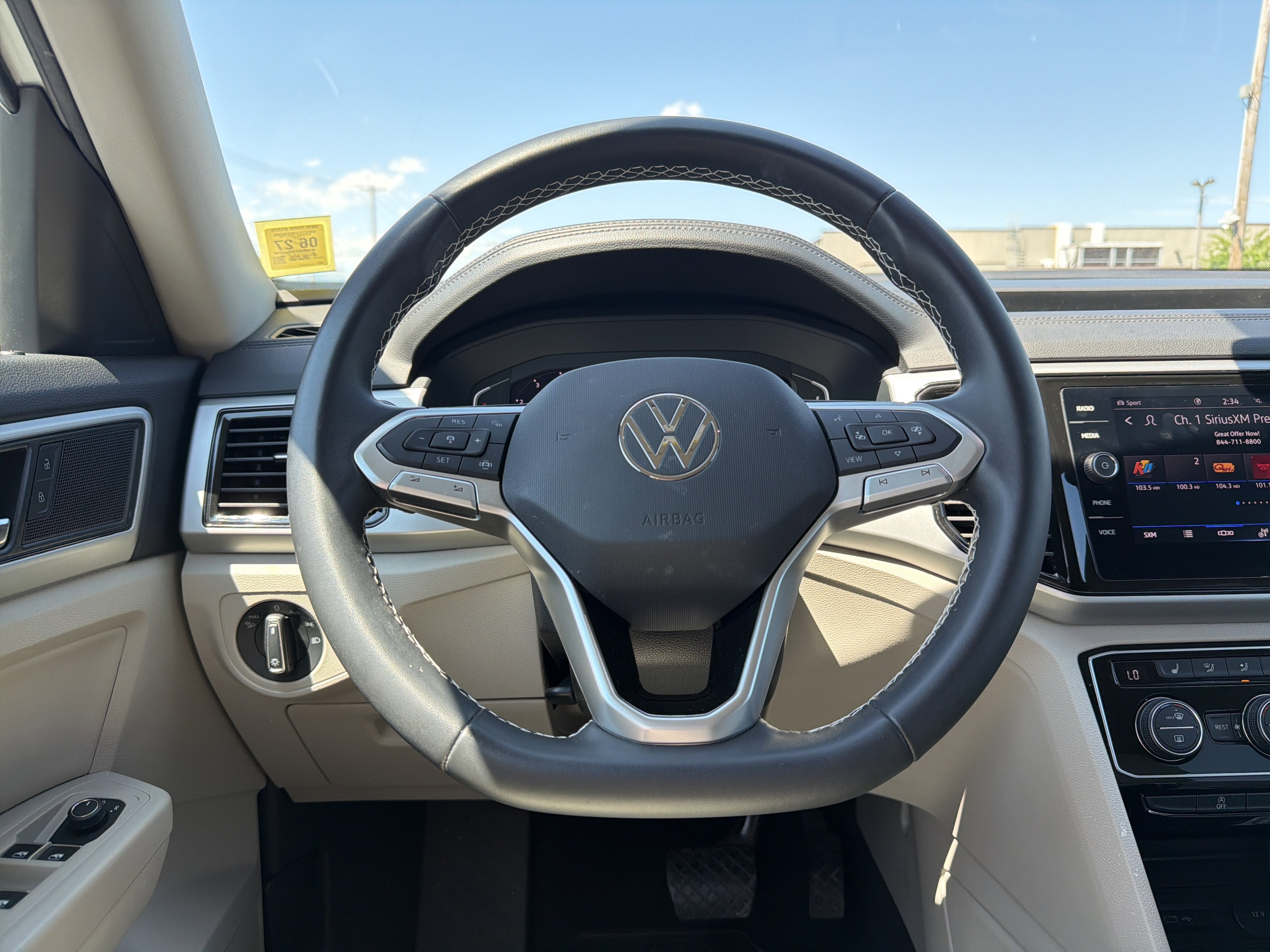2023 Volkswagen Atlas 3.6L V6 SE w/Technology
