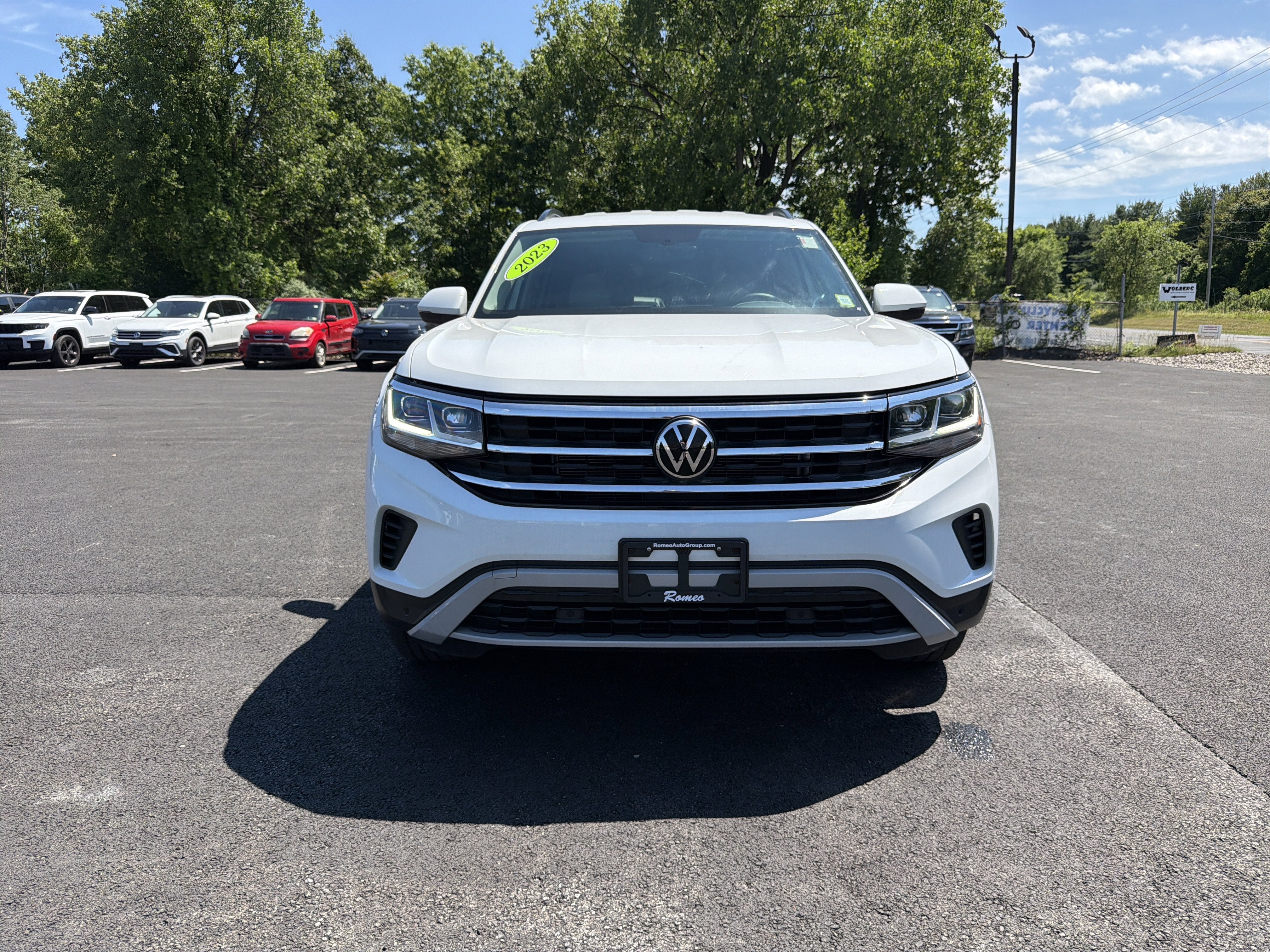 2023 Volkswagen Atlas 3.6L V6 SE w/Technology