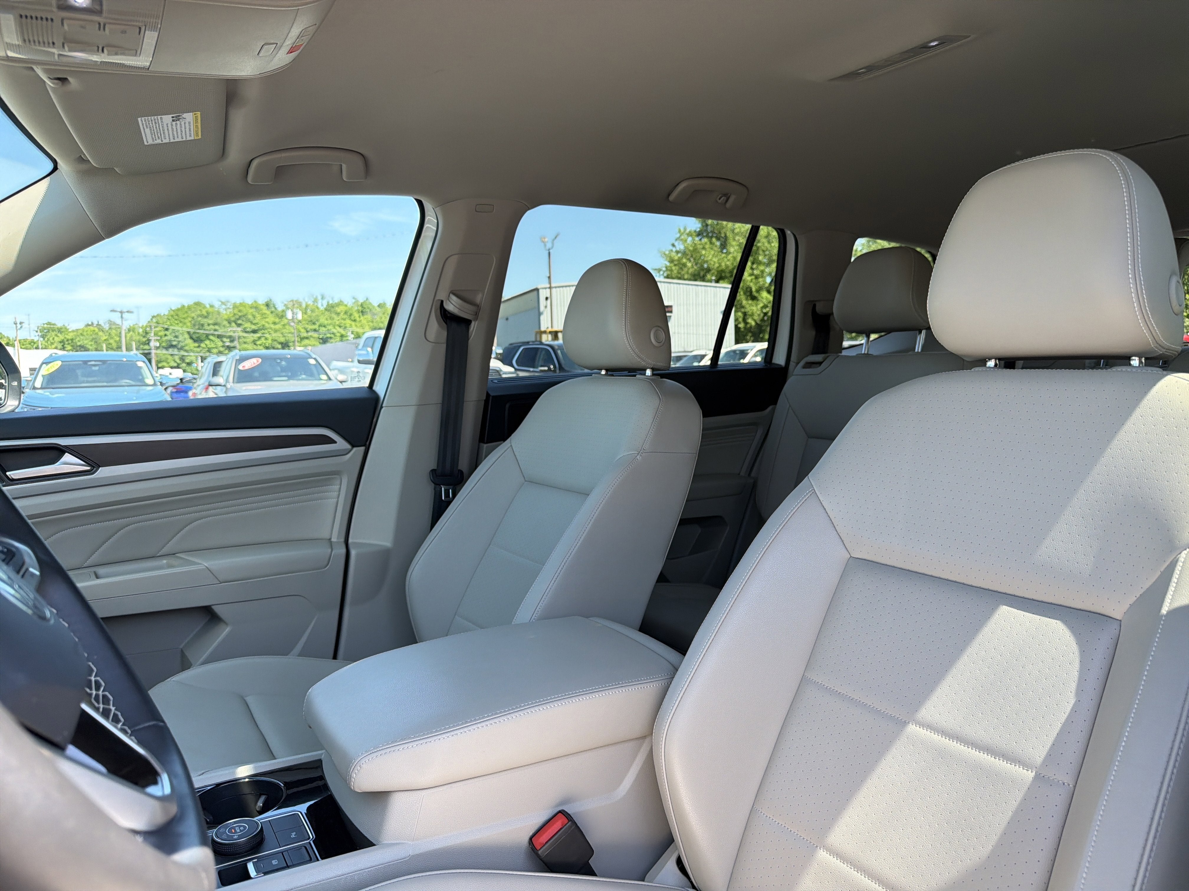 2023 Volkswagen Atlas 3.6L V6 SE w/Technology
