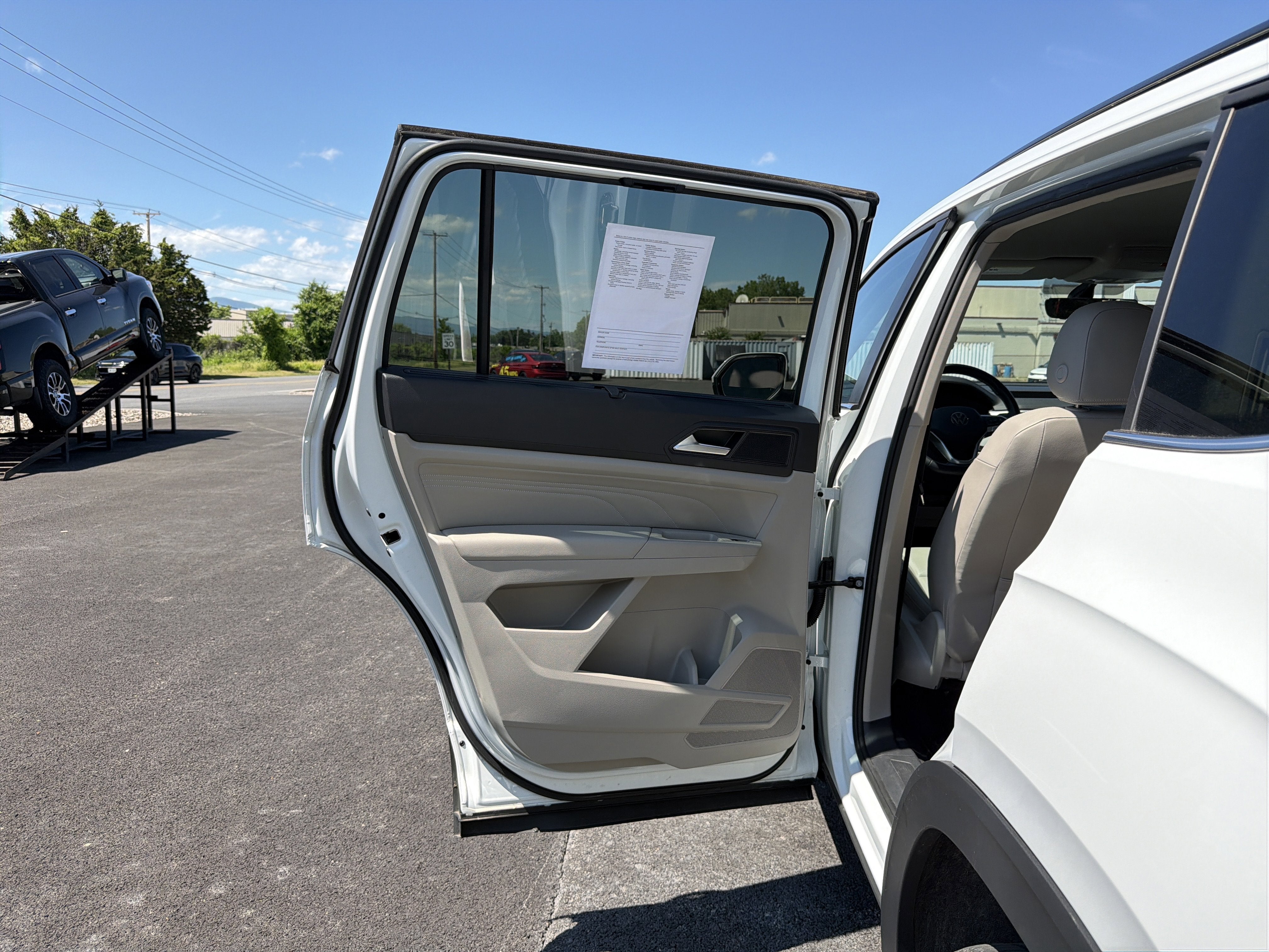 2023 Volkswagen Atlas 3.6L V6 SE w/Technology