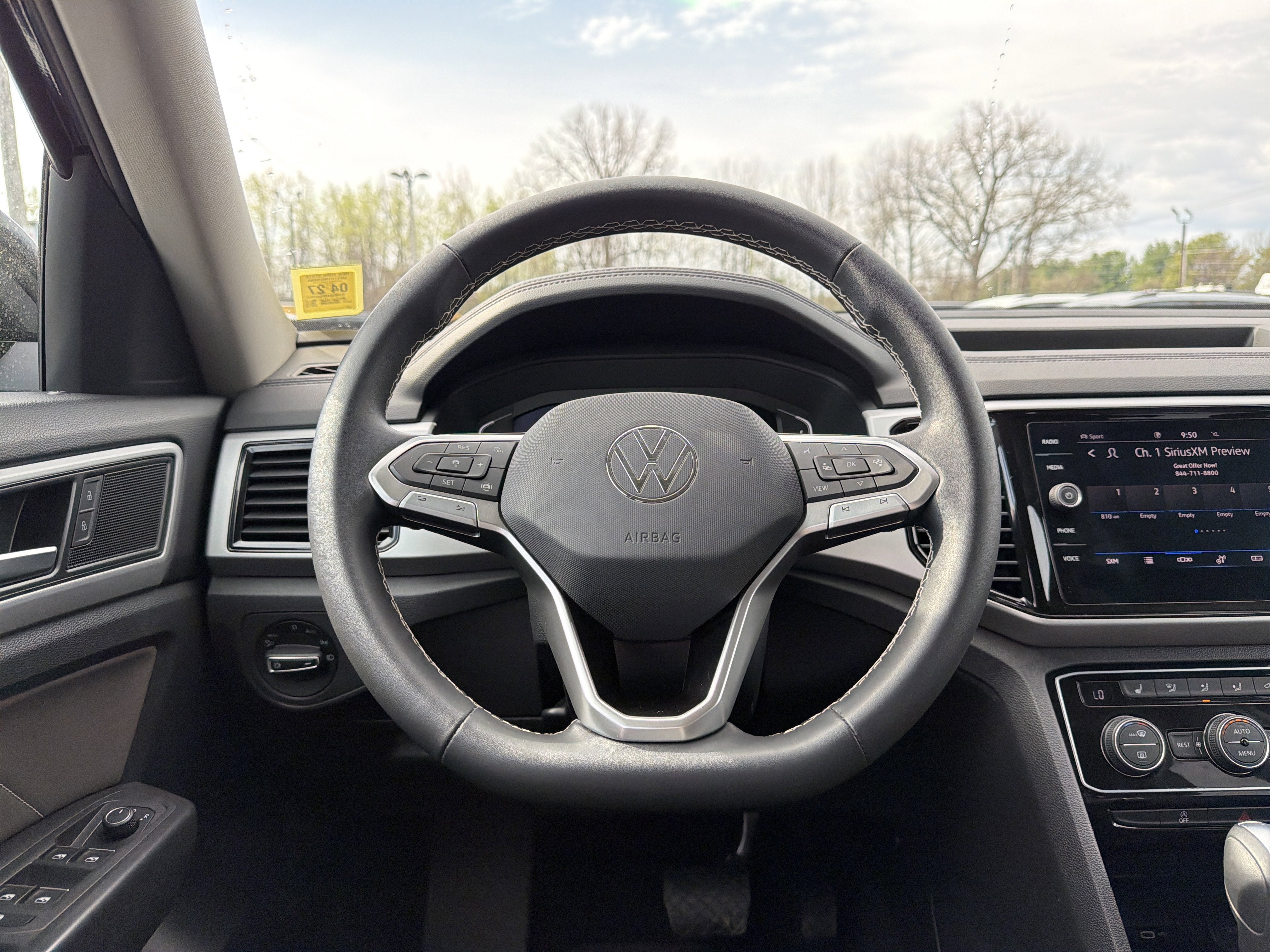 2023 Volkswagen Atlas 3.6L V6 SE w/Technology