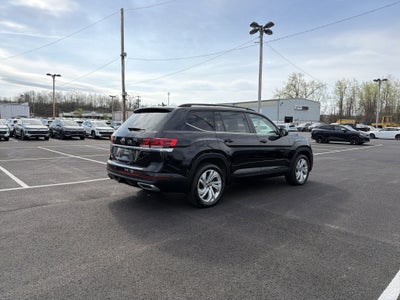 2023 Volkswagen Atlas 3.6L V6 SE w/Technology