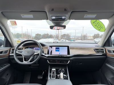 2024 Volkswagen Atlas 2.0T SE w/Technology