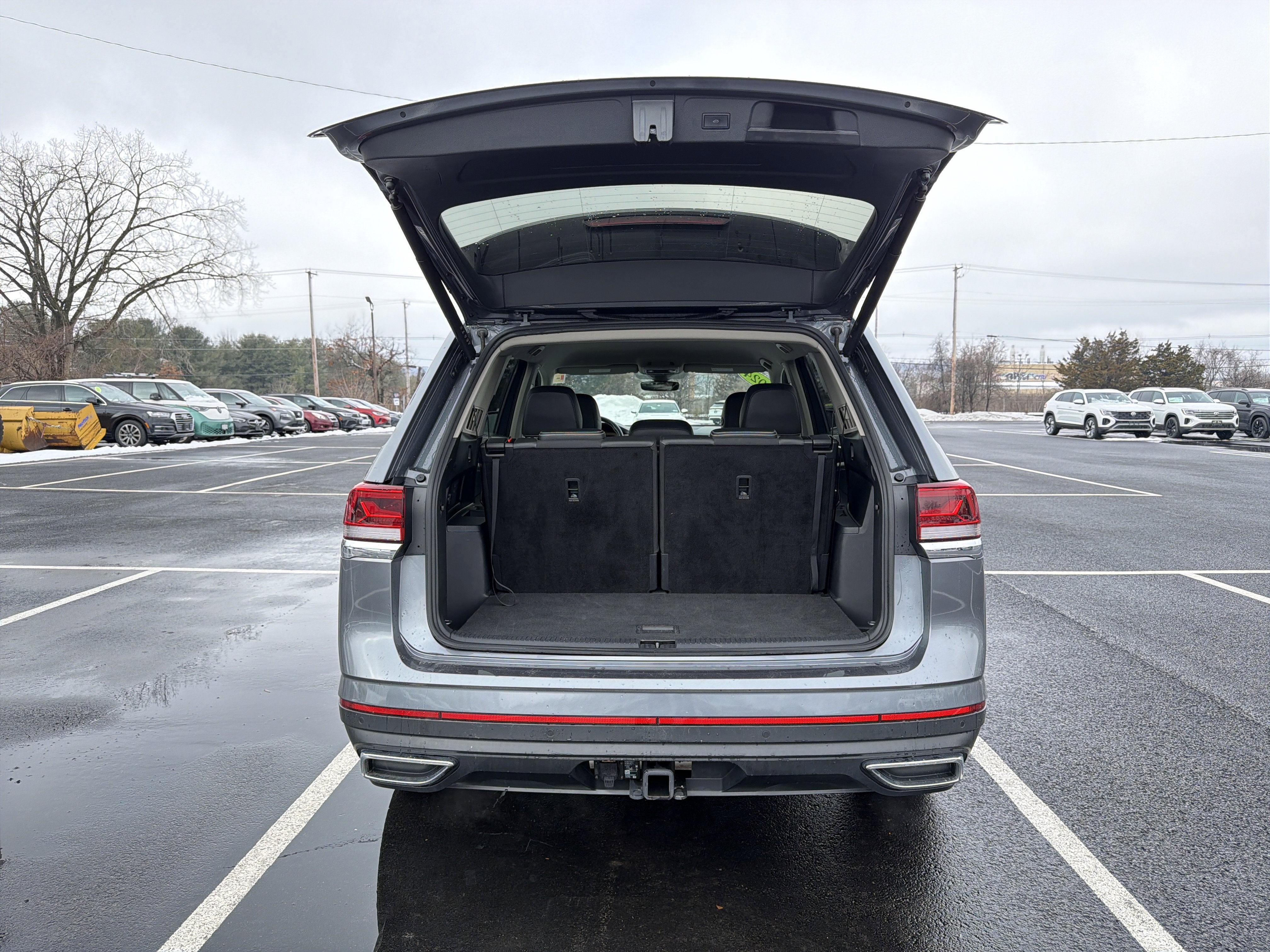 2024 Volkswagen Atlas 2.0T SE w/Technology