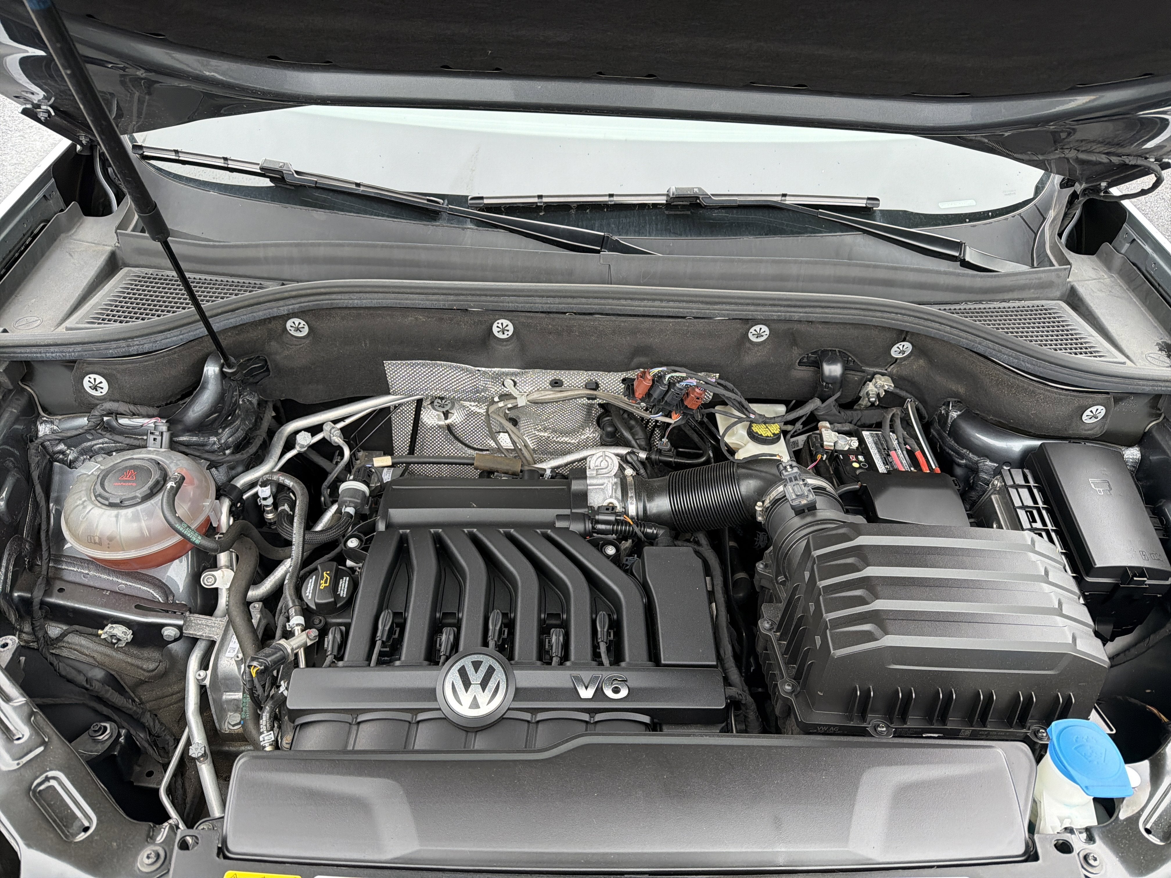 2022 Volkswagen Atlas 3.6L V6 SE w/Technology