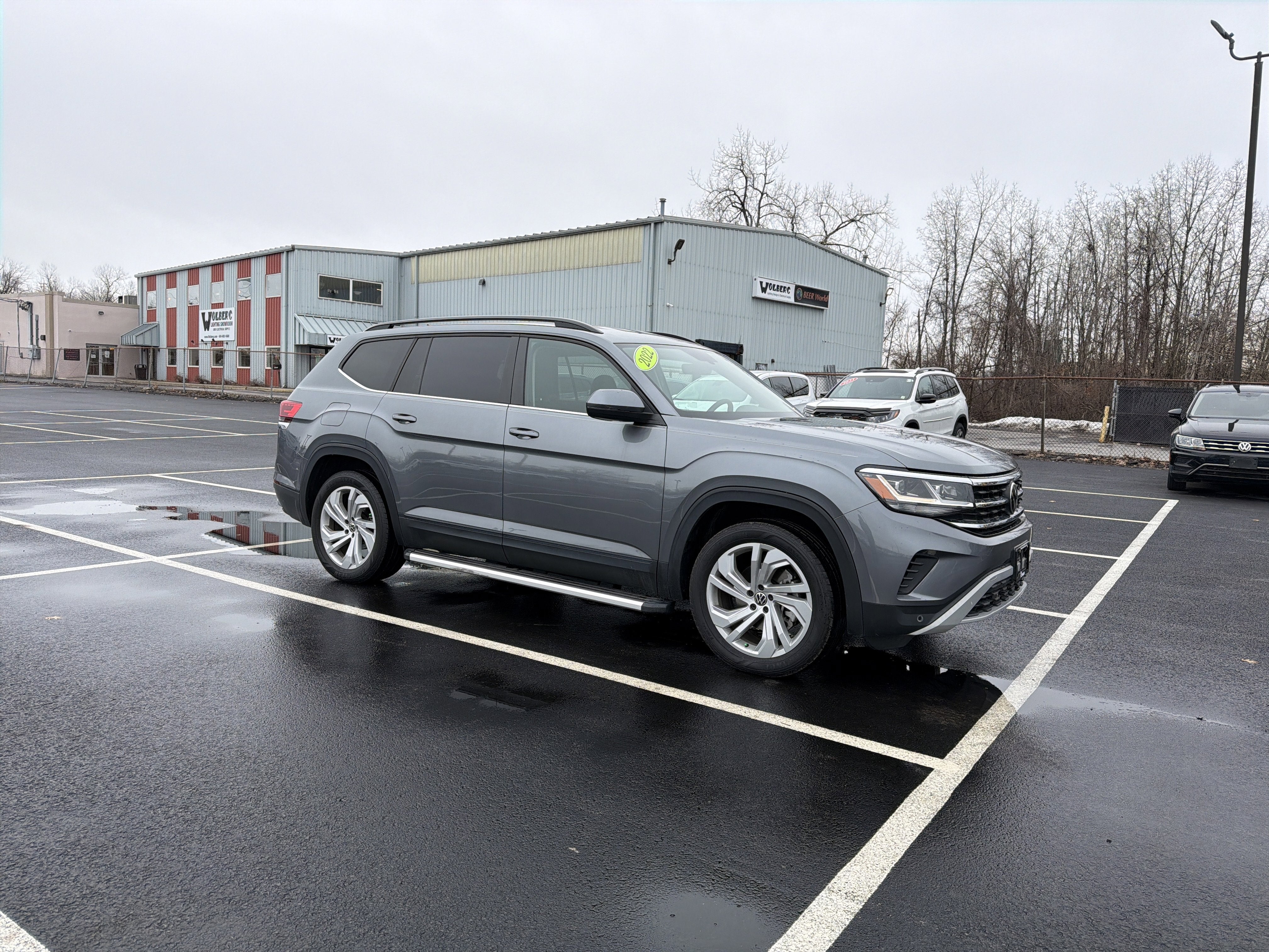 2022 Volkswagen Atlas 3.6L V6 SE w/Technology