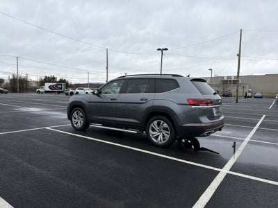 2022 Volkswagen Atlas 3.6L V6 SE w/Technology