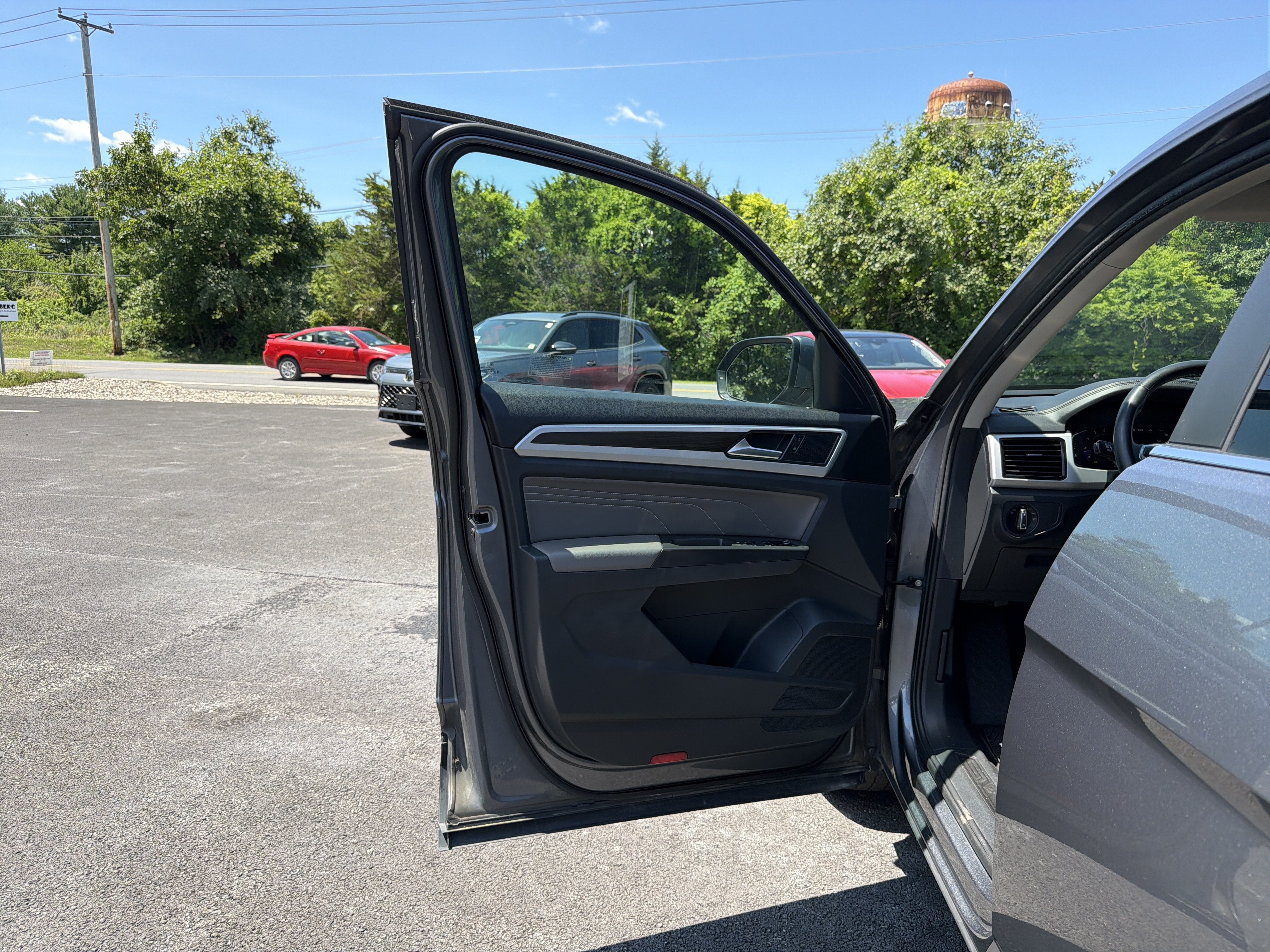 2022 Volkswagen Atlas 3.6L V6 SE w/Technology
