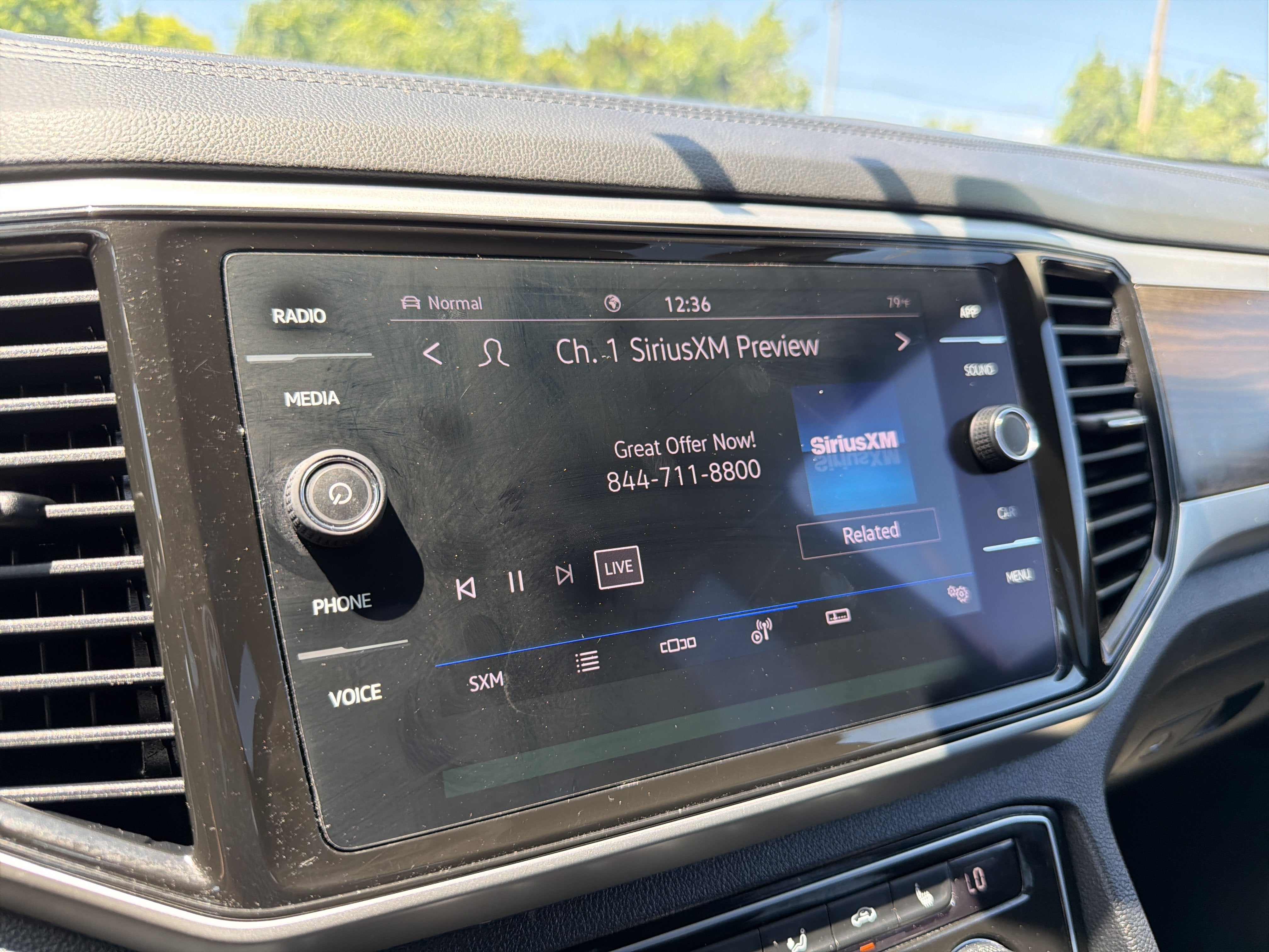 2022 Volkswagen Atlas 3.6L V6 SE w/Technology