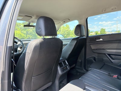 2022 Volkswagen Atlas 3.6L V6 SE w/Technology