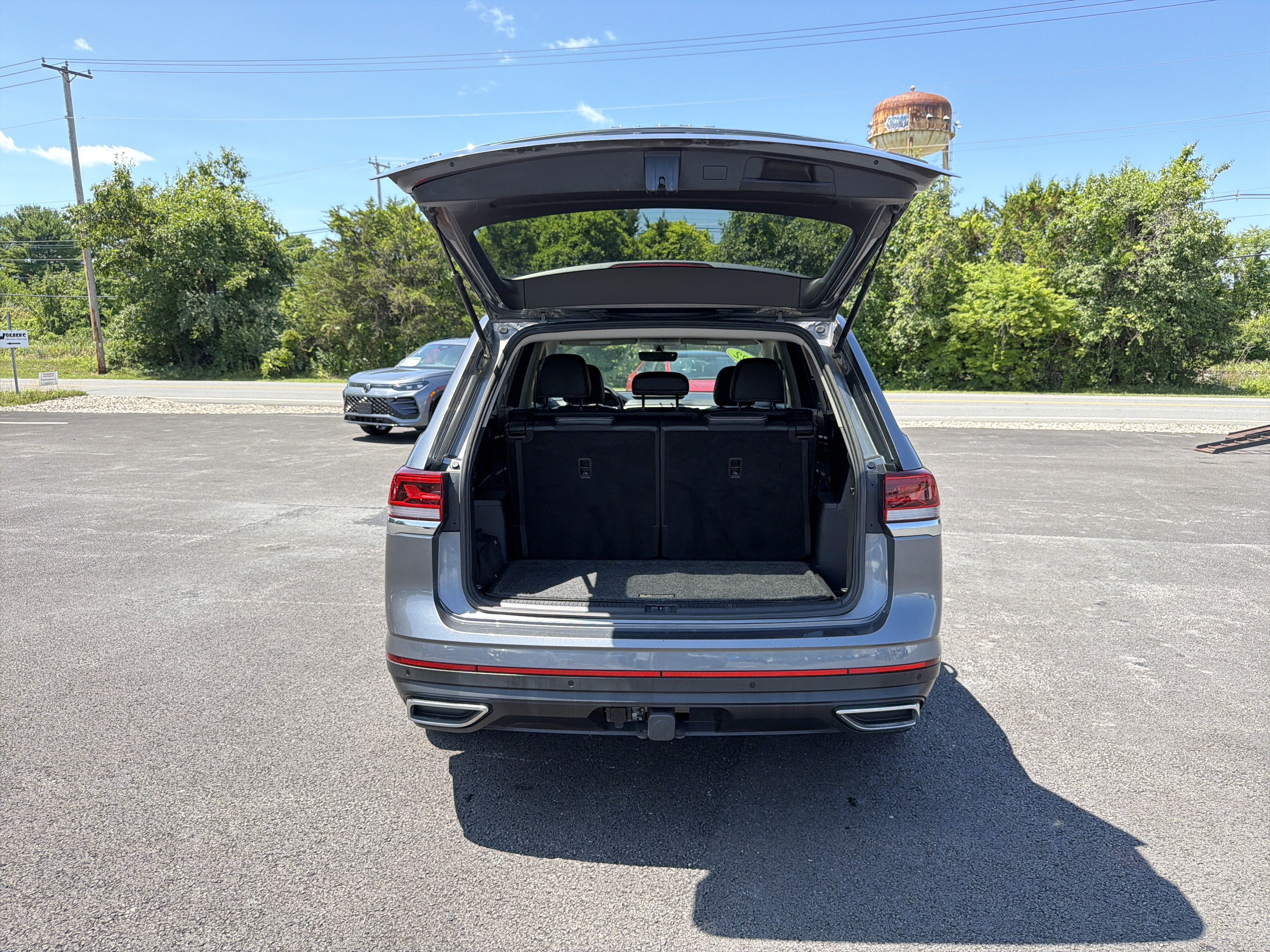 2022 Volkswagen Atlas 3.6L V6 SE w/Technology