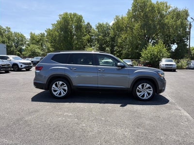2022 Volkswagen Atlas 3.6L V6 SE w/Technology
