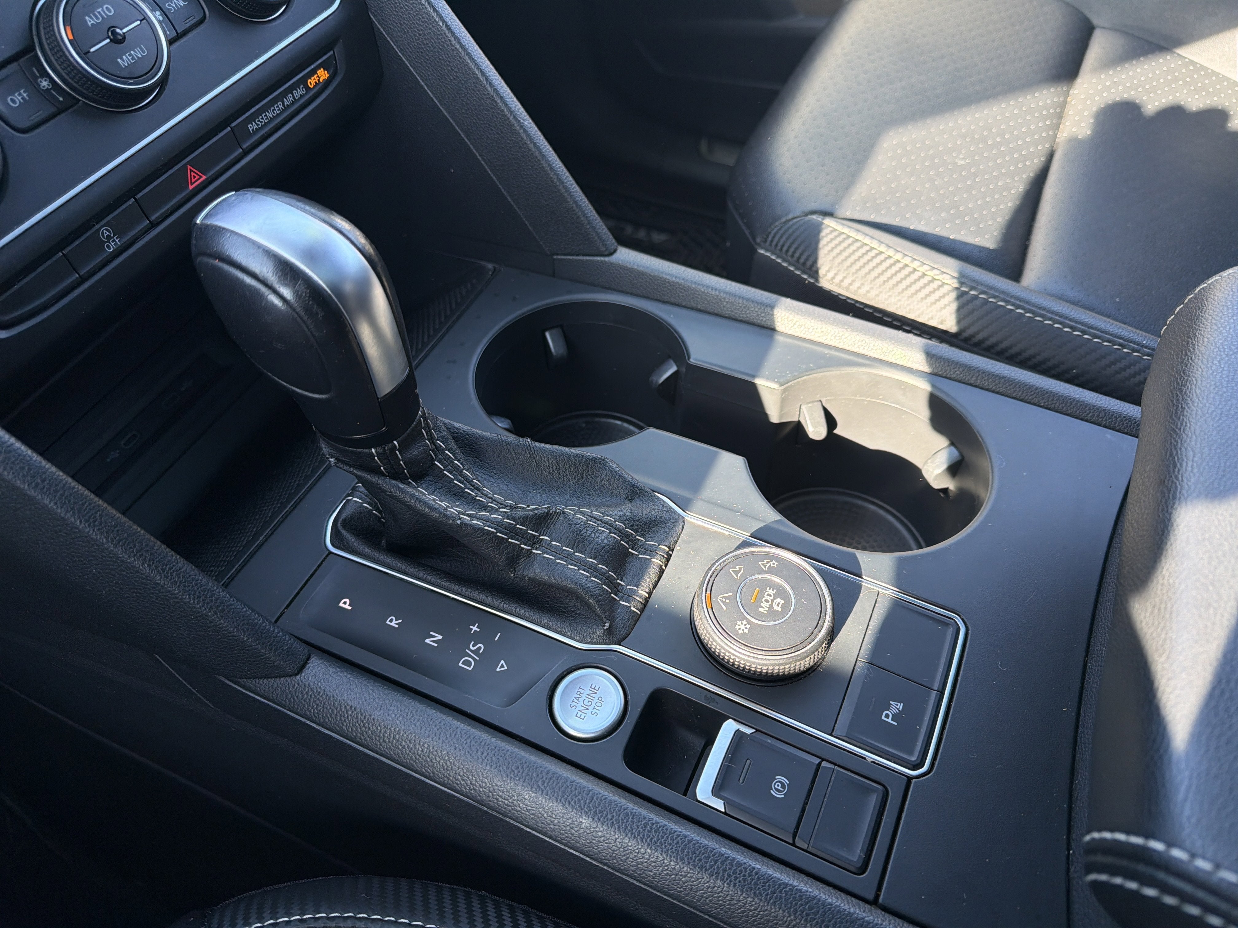 2021 Volkswagen Atlas Cross Sport 2.0T SE w/Technology