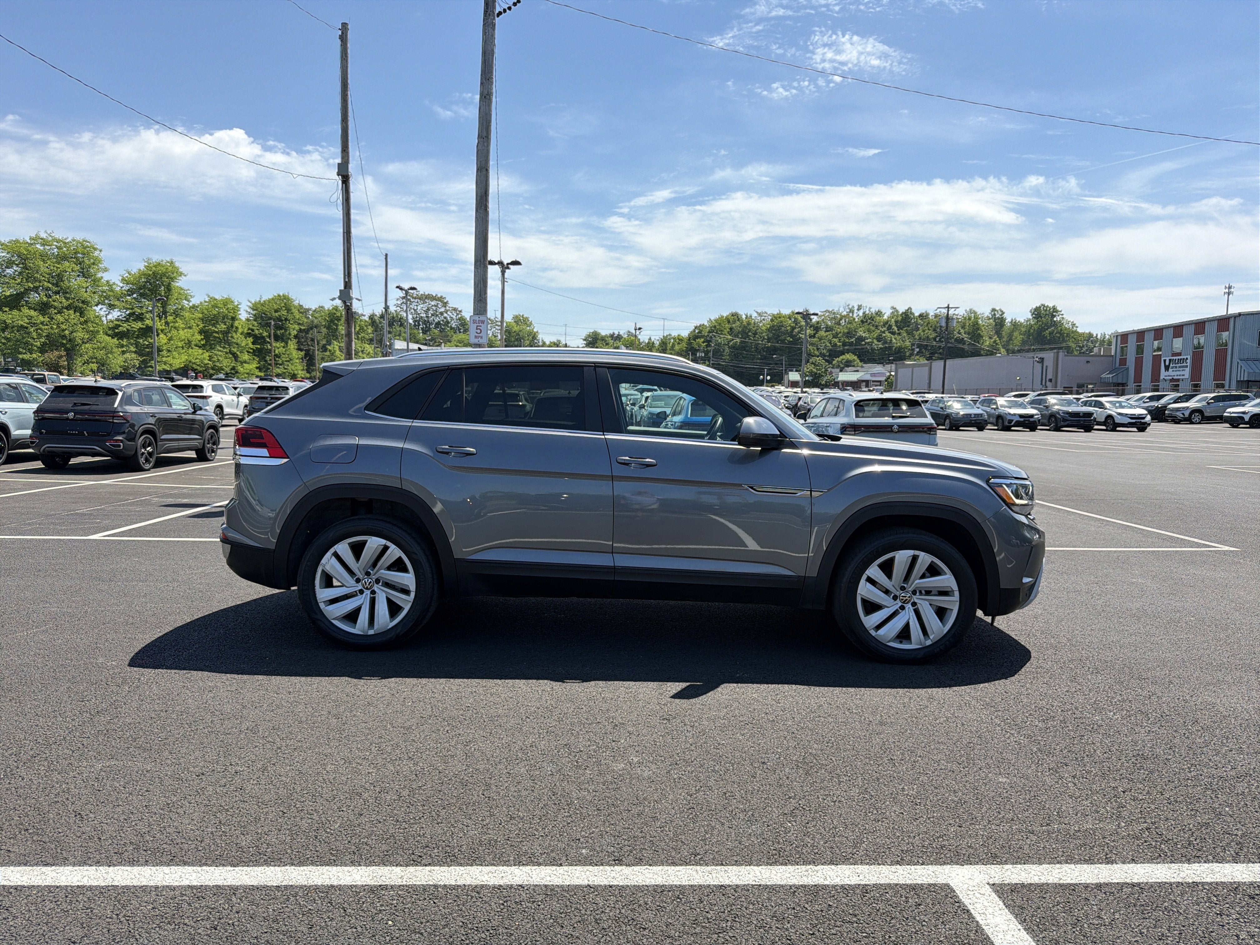 2023 Volkswagen Atlas Cross Sport 3.6L V6 SE w/Technology