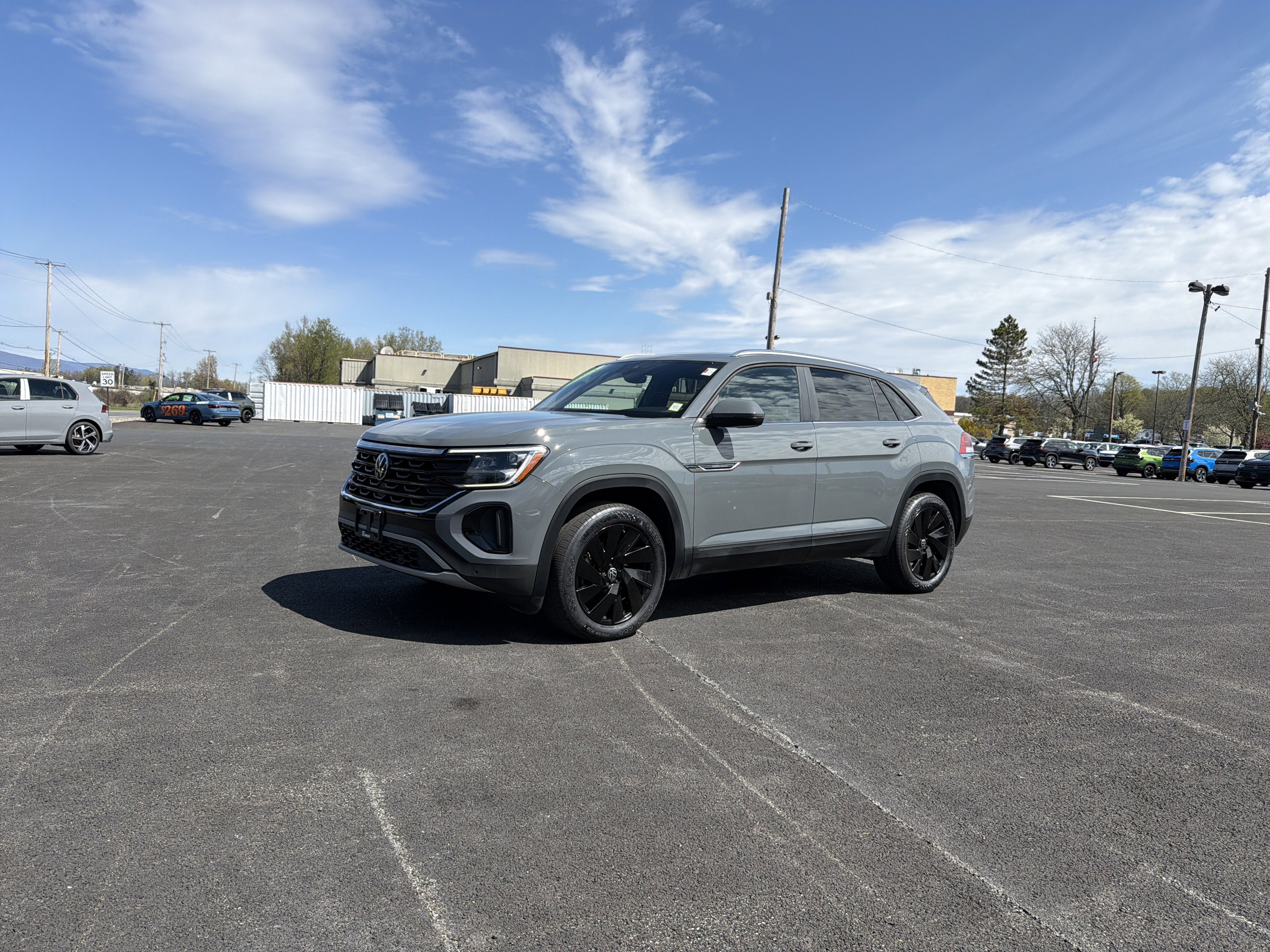 2025 Volkswagen Atlas Cross Sport 2.0T SE w/Technology
