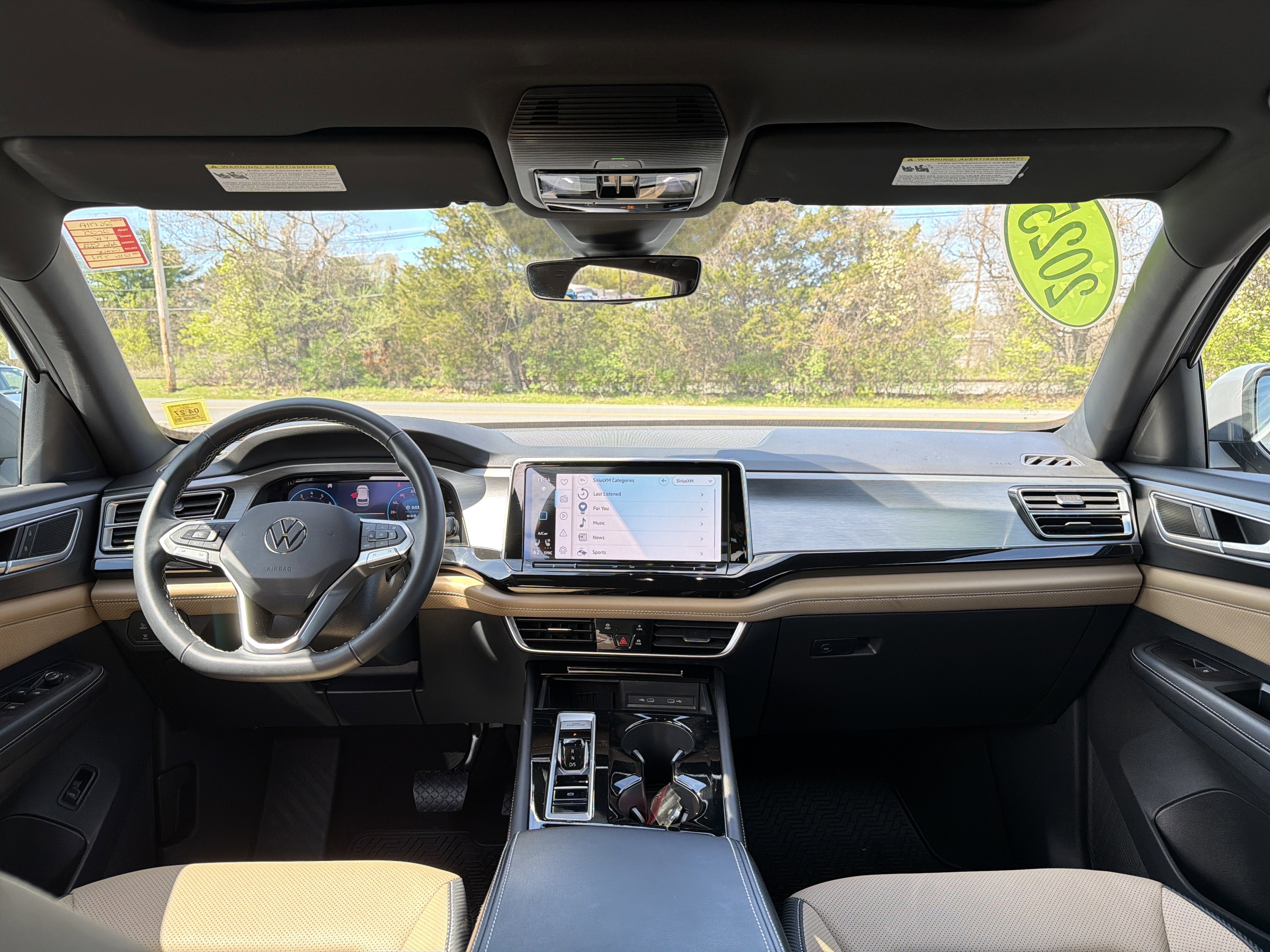 2025 Volkswagen Atlas Cross Sport 2.0T SE w/Technology