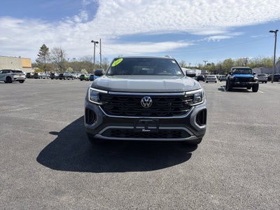 2025 Volkswagen Atlas Cross Sport 2.0T SE w/Technology