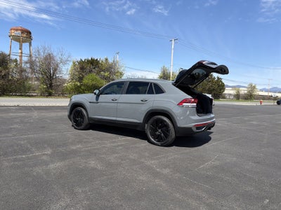 2025 Volkswagen Atlas Cross Sport 2.0T SE w/Technology